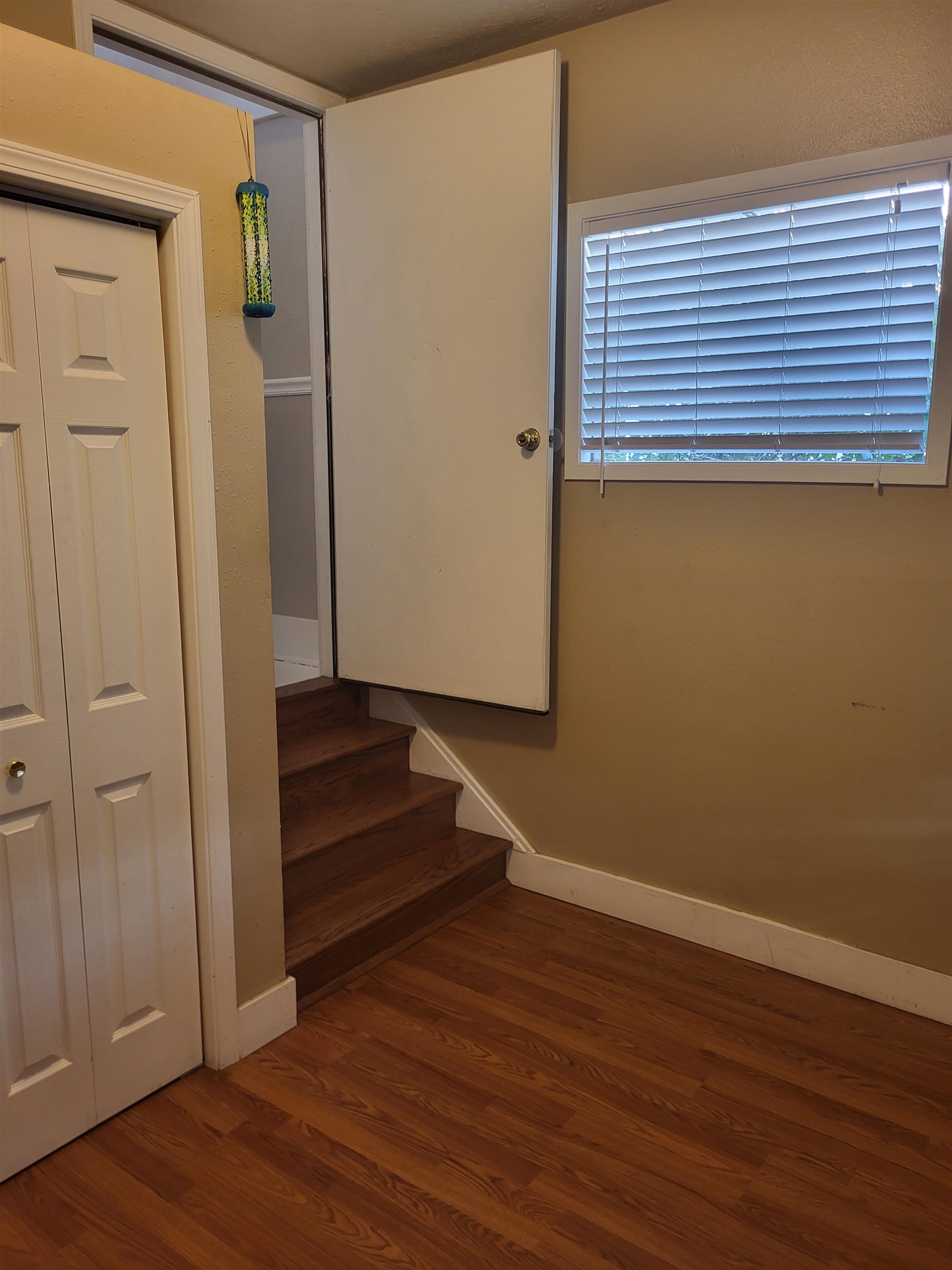 1207 W Shannon Ave - Photo 5