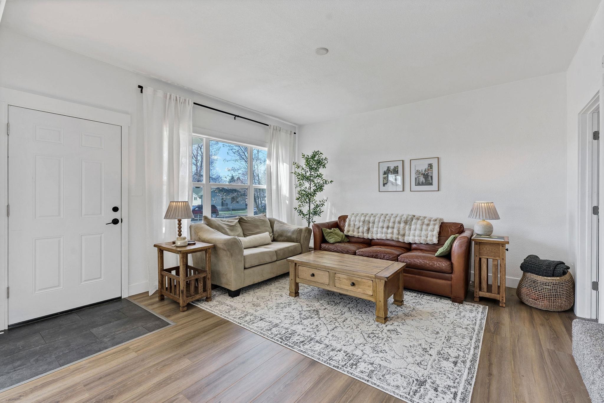 4323 E Cleveland Ave - Photo 10