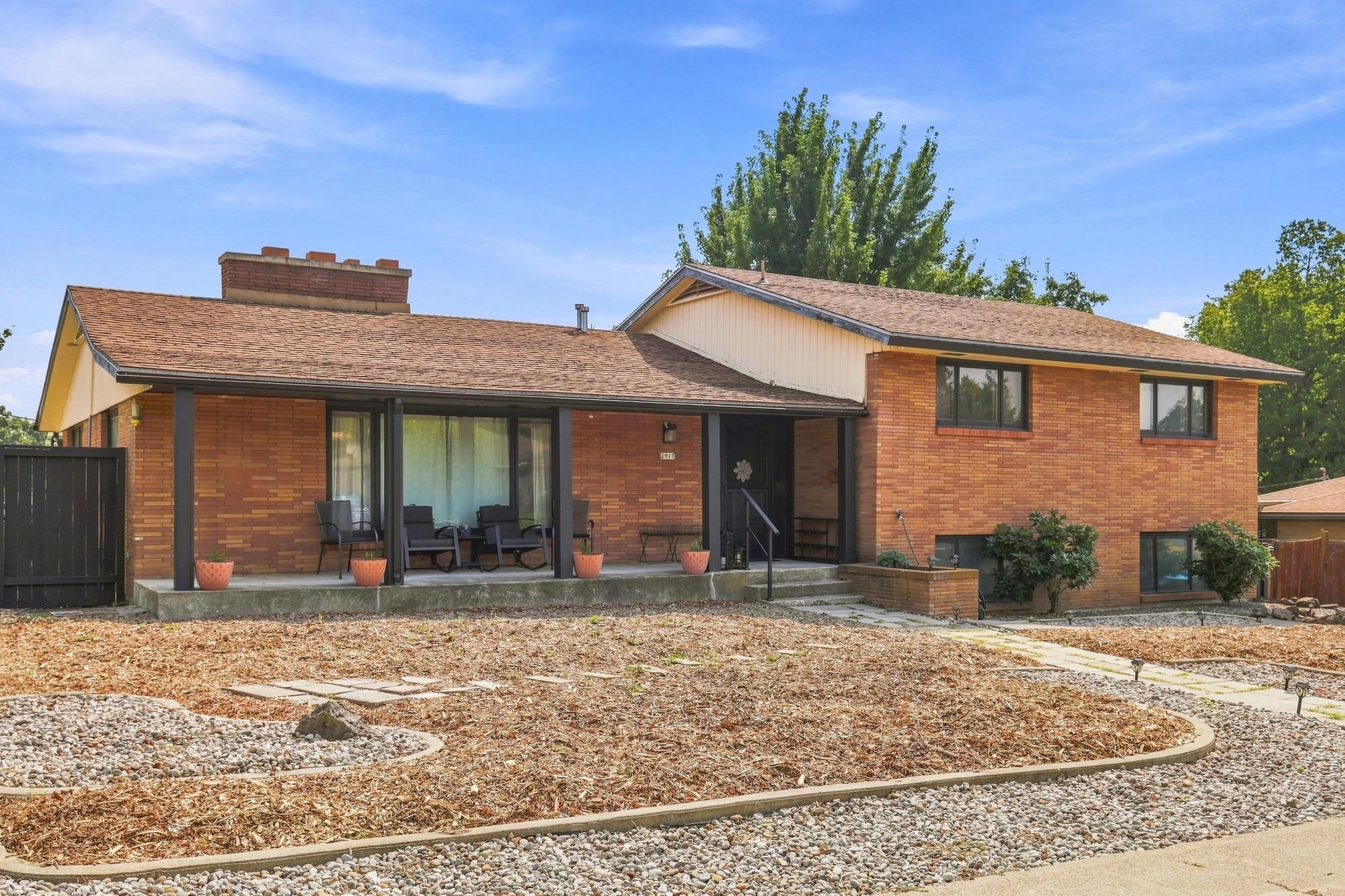 2917 W Princeton Ave - Photo 2