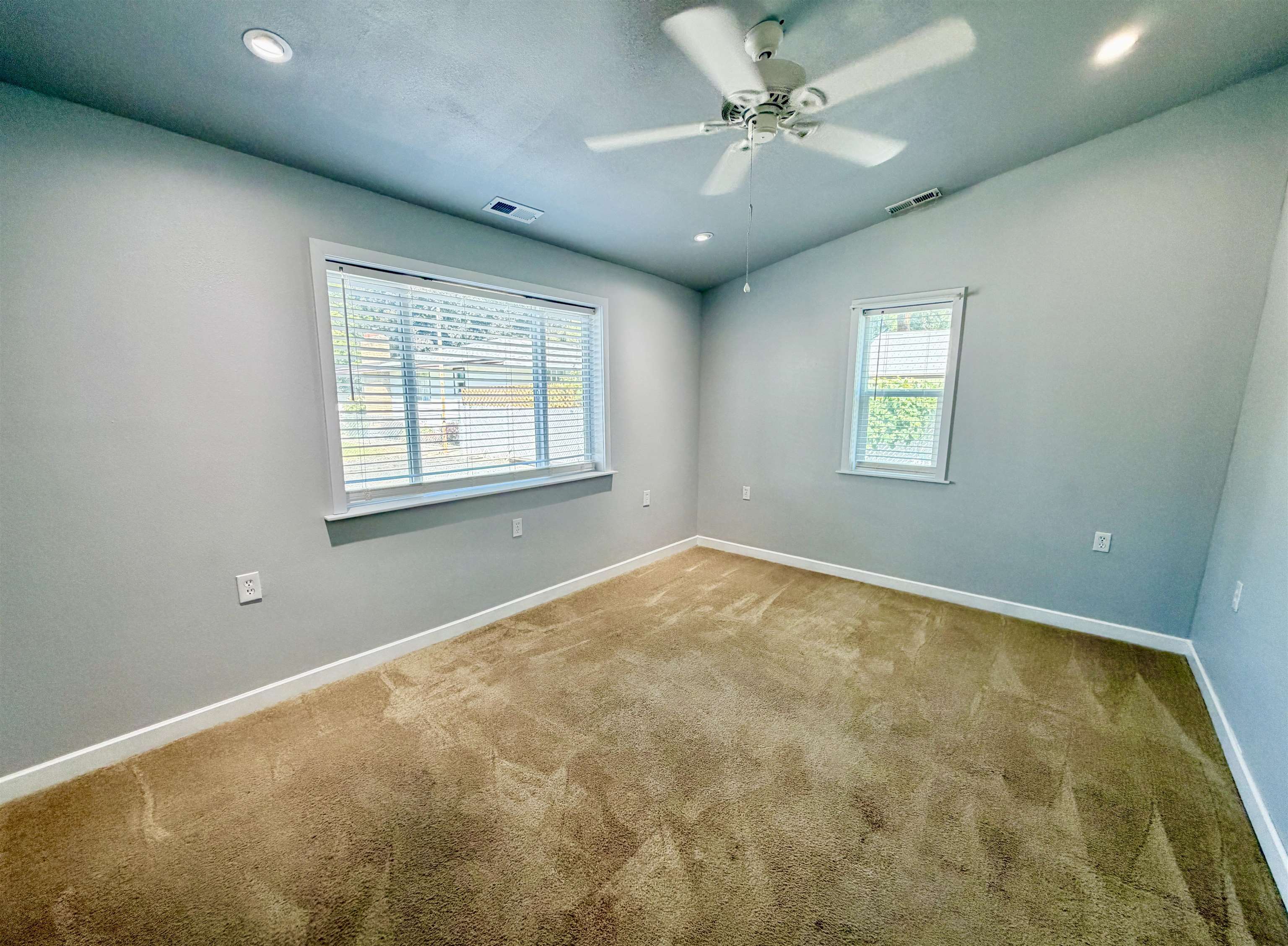 5318 N Maple St - Photo 28