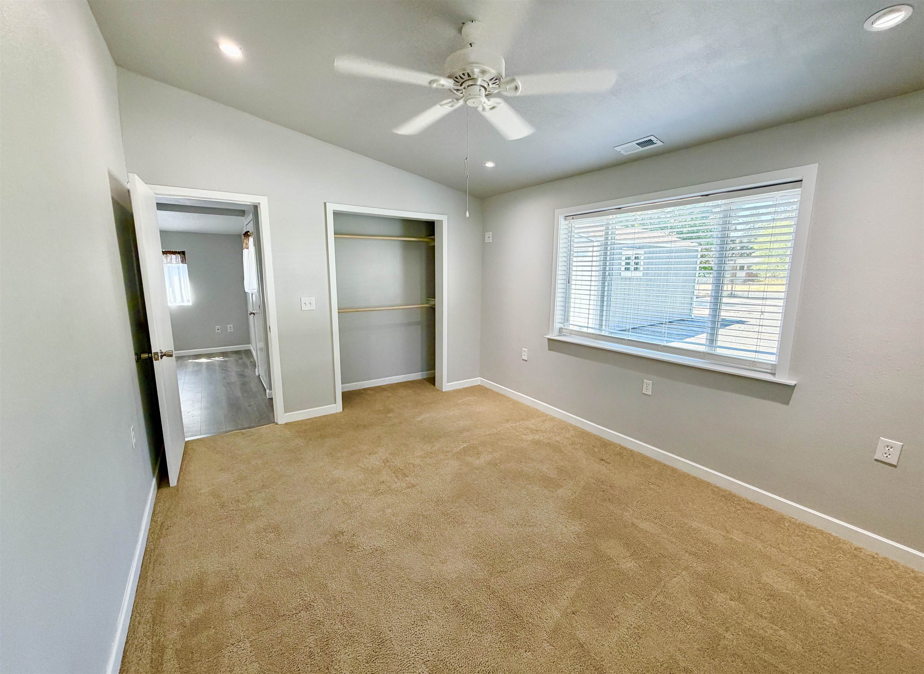5318 N Maple St - Photo 30