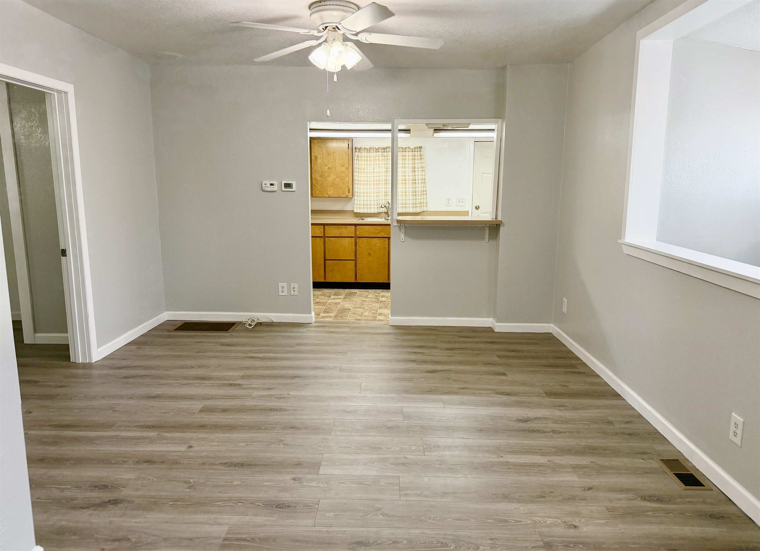 5318 N Maple St - Photo 24