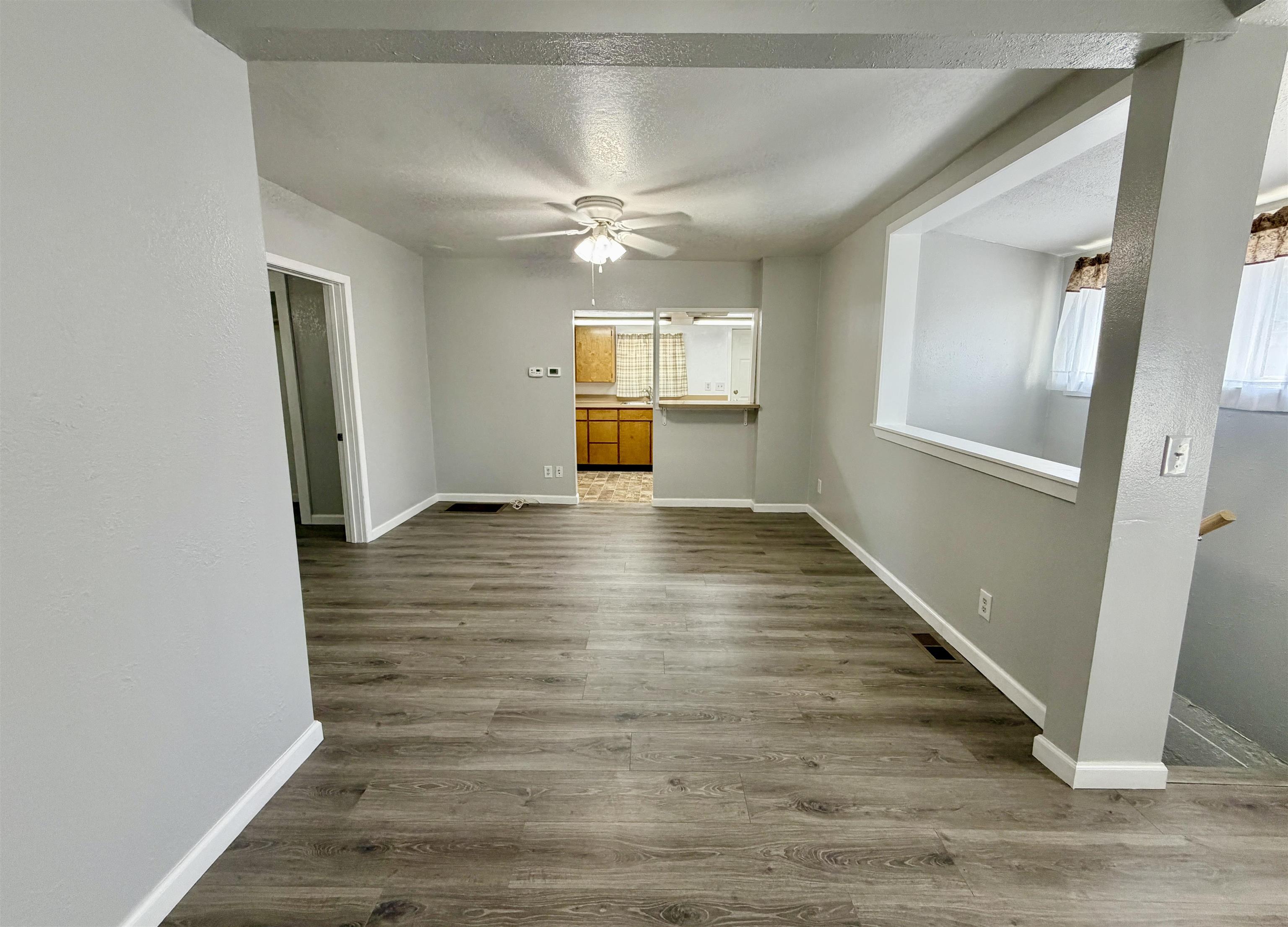 5318 N Maple St - Photo 26