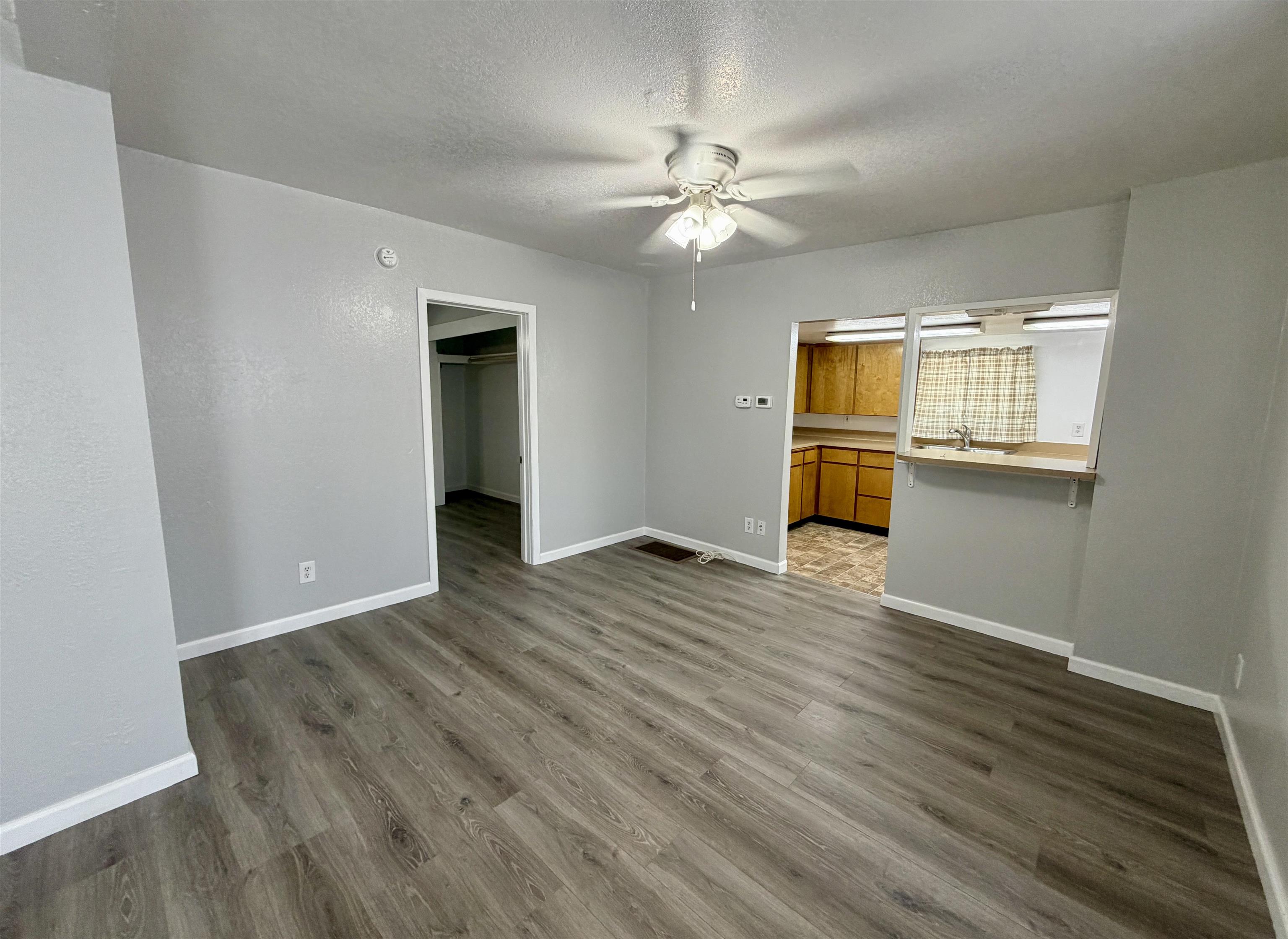 5318 N Maple St - Photo 31