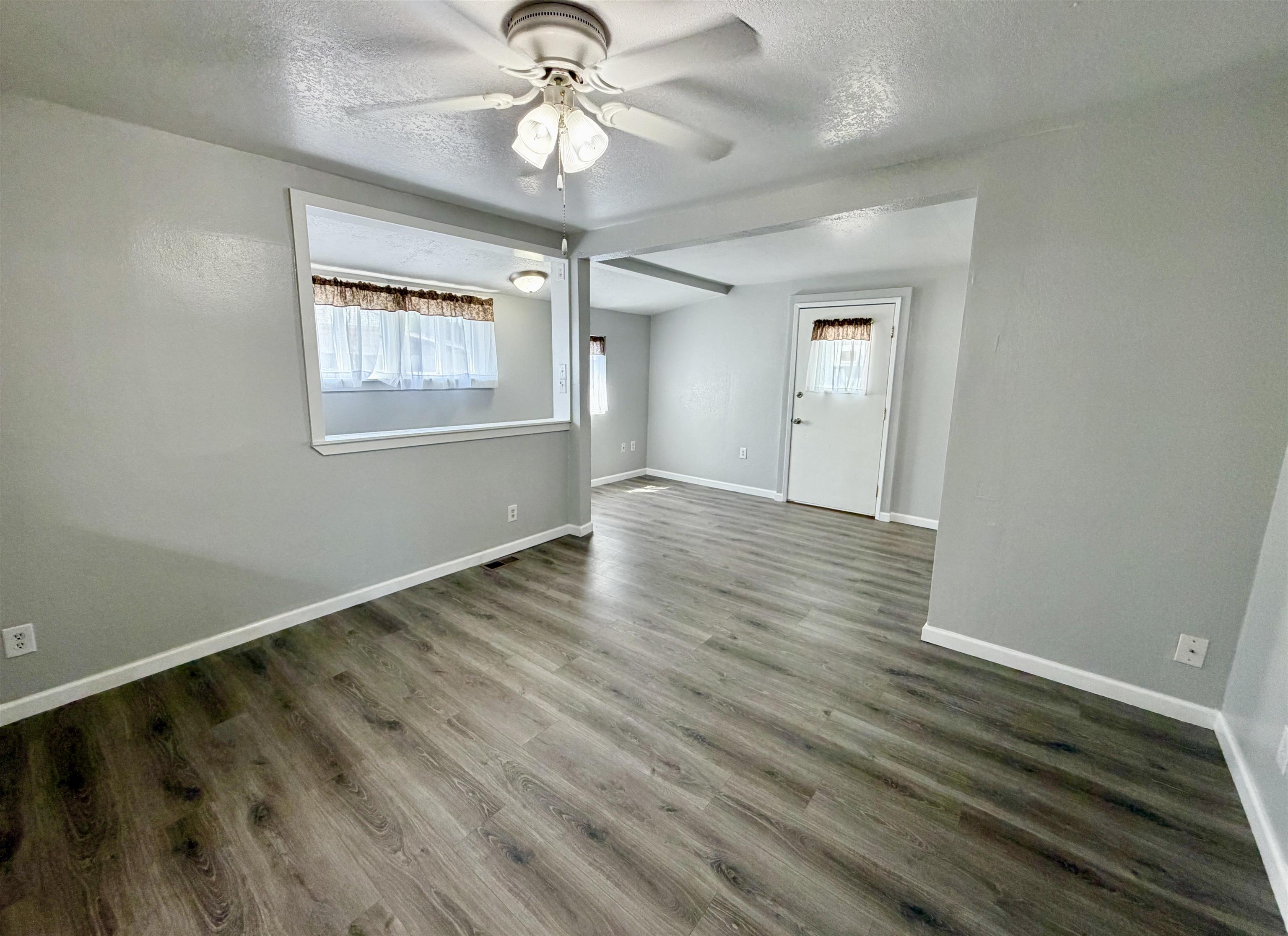 5318 N Maple St - Photo 23