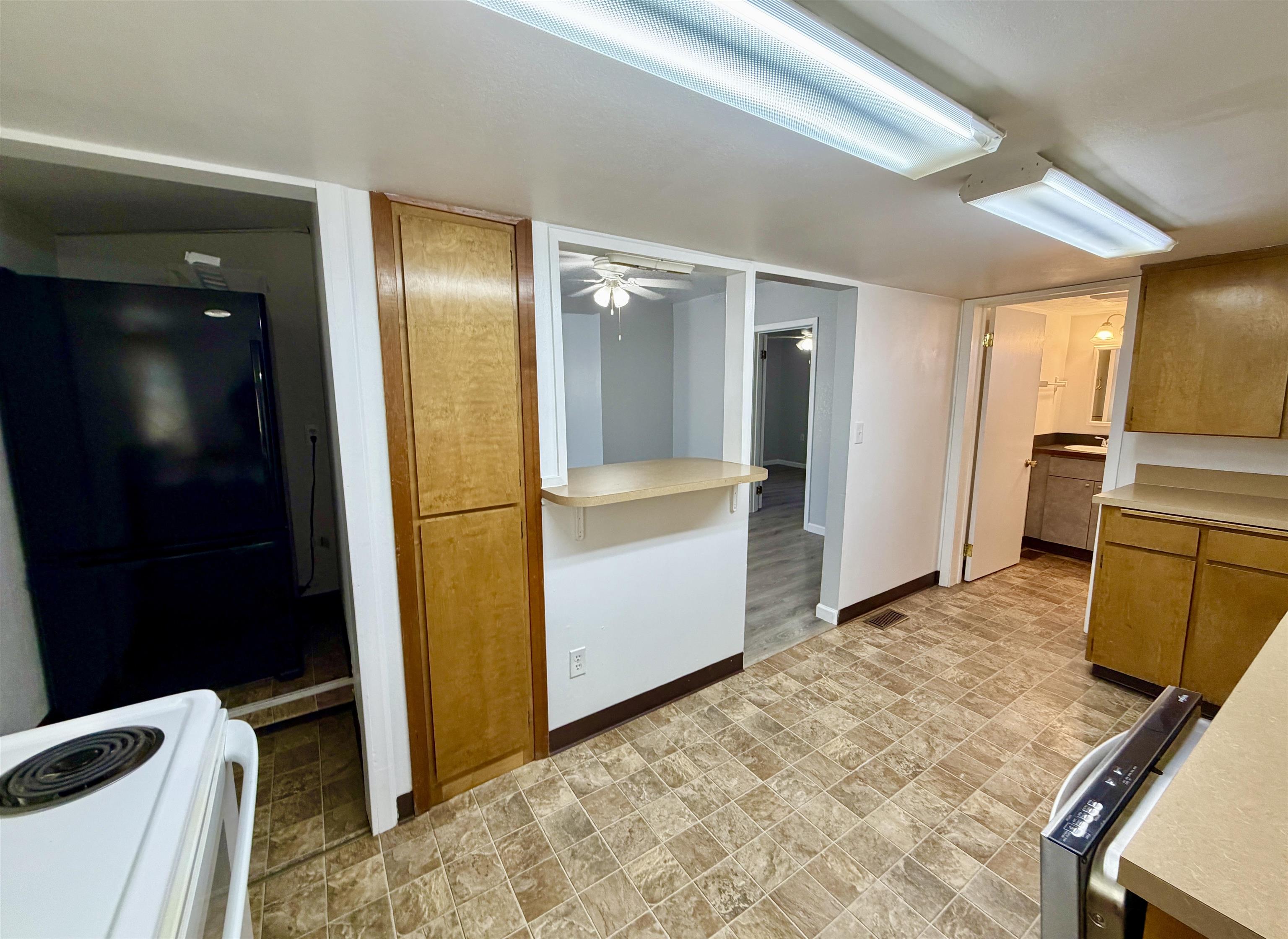 5318 N Maple St - Photo 36