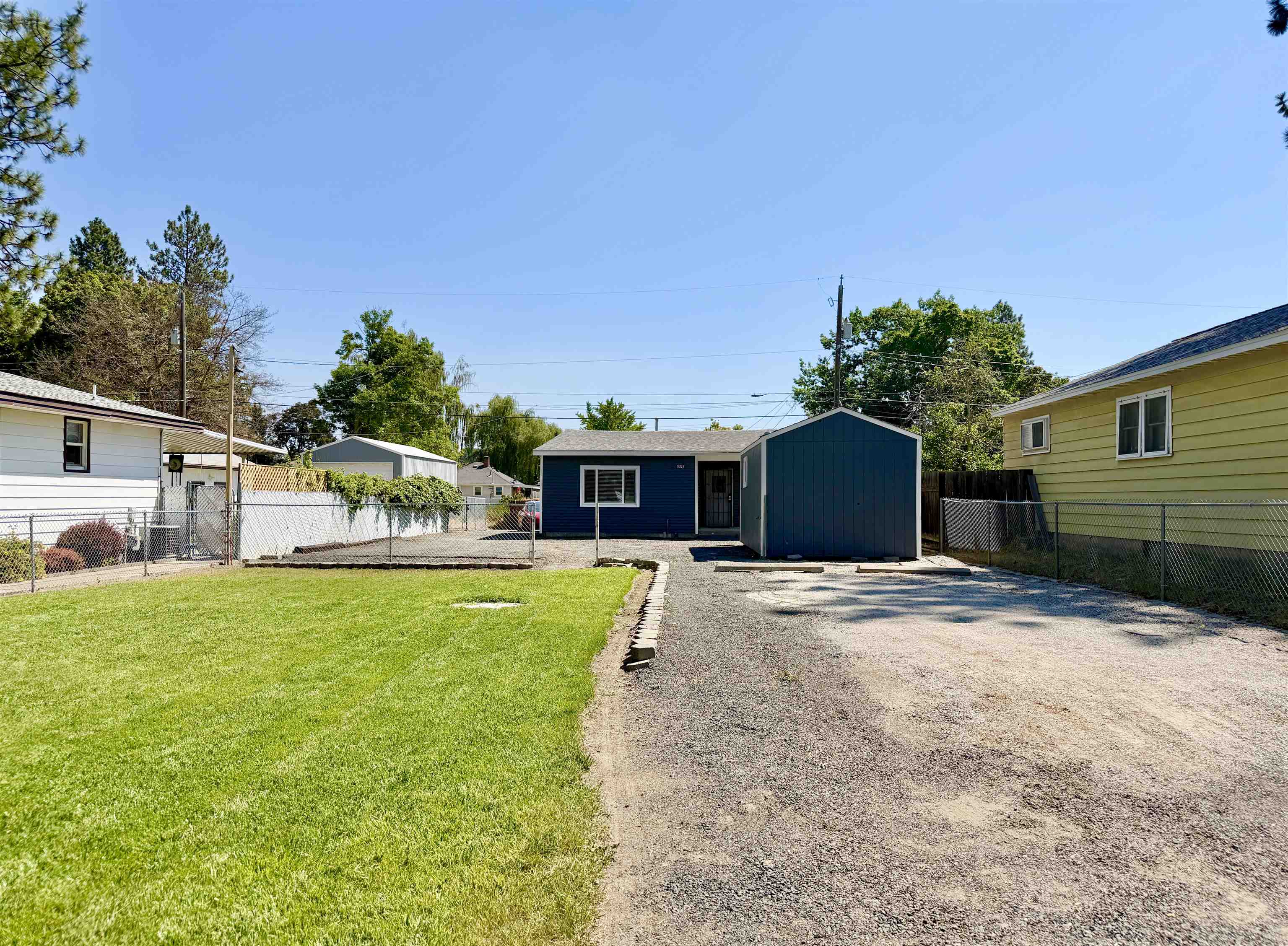 5318 N Maple St - Photo 22