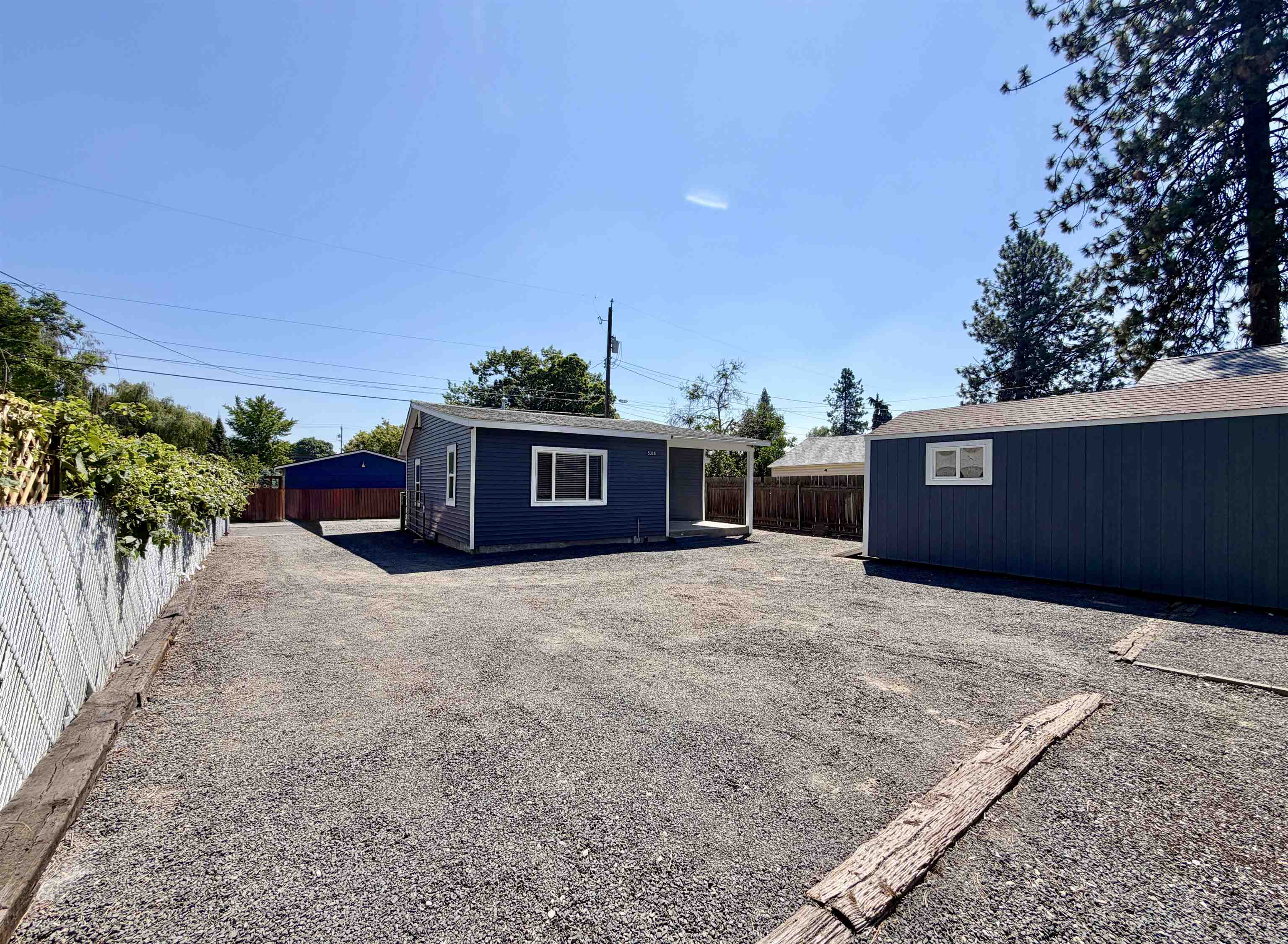 5318 N Maple St - Photo 14