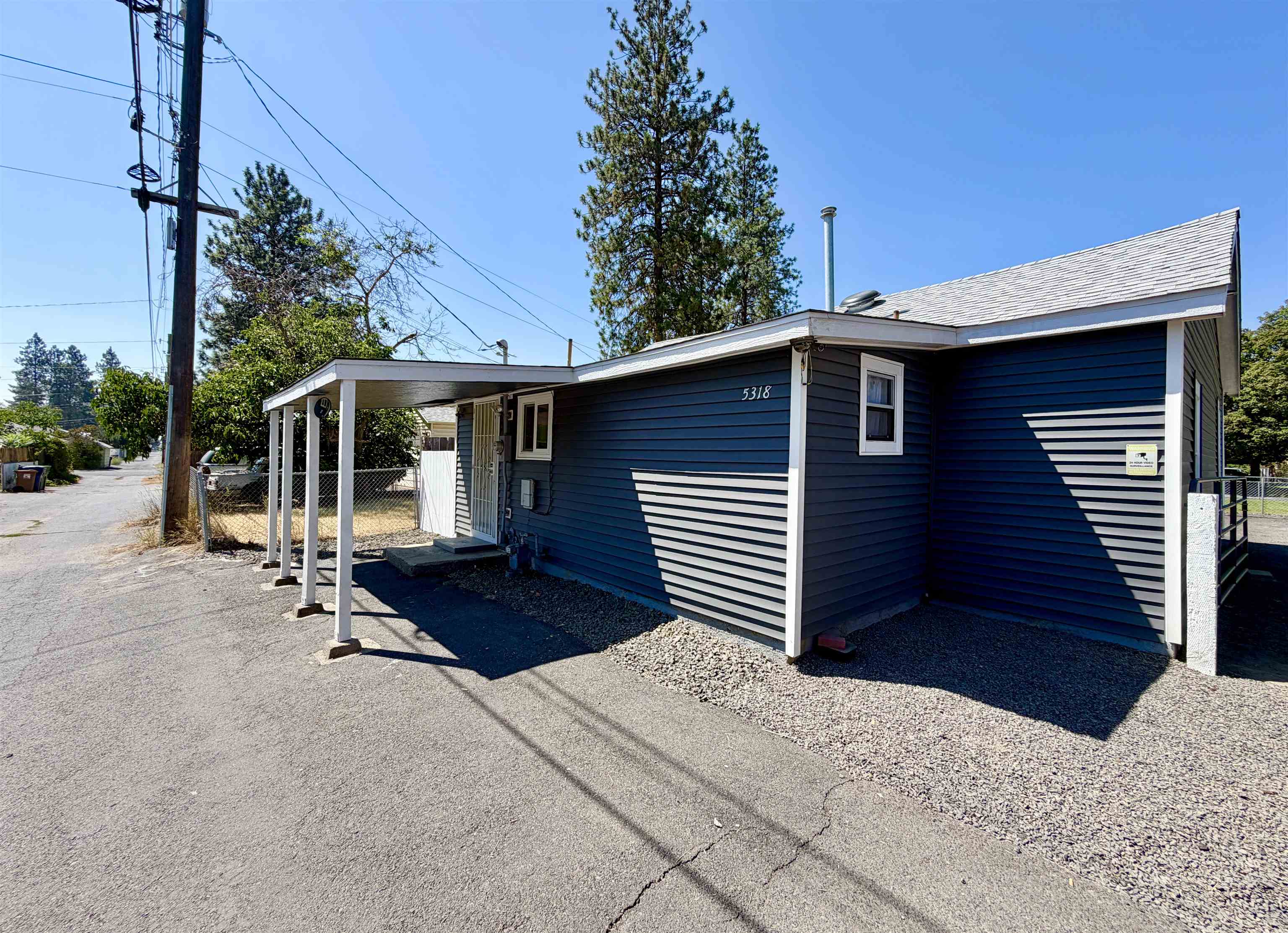 5318 N Maple St - Photo 11