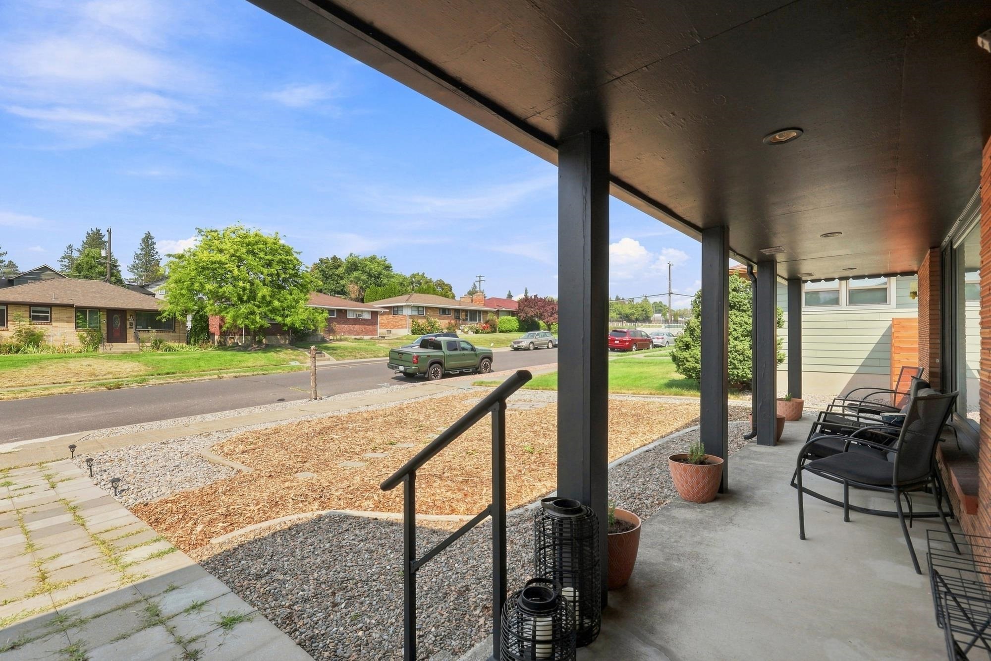 2917 W Princeton Ave - Photo 4