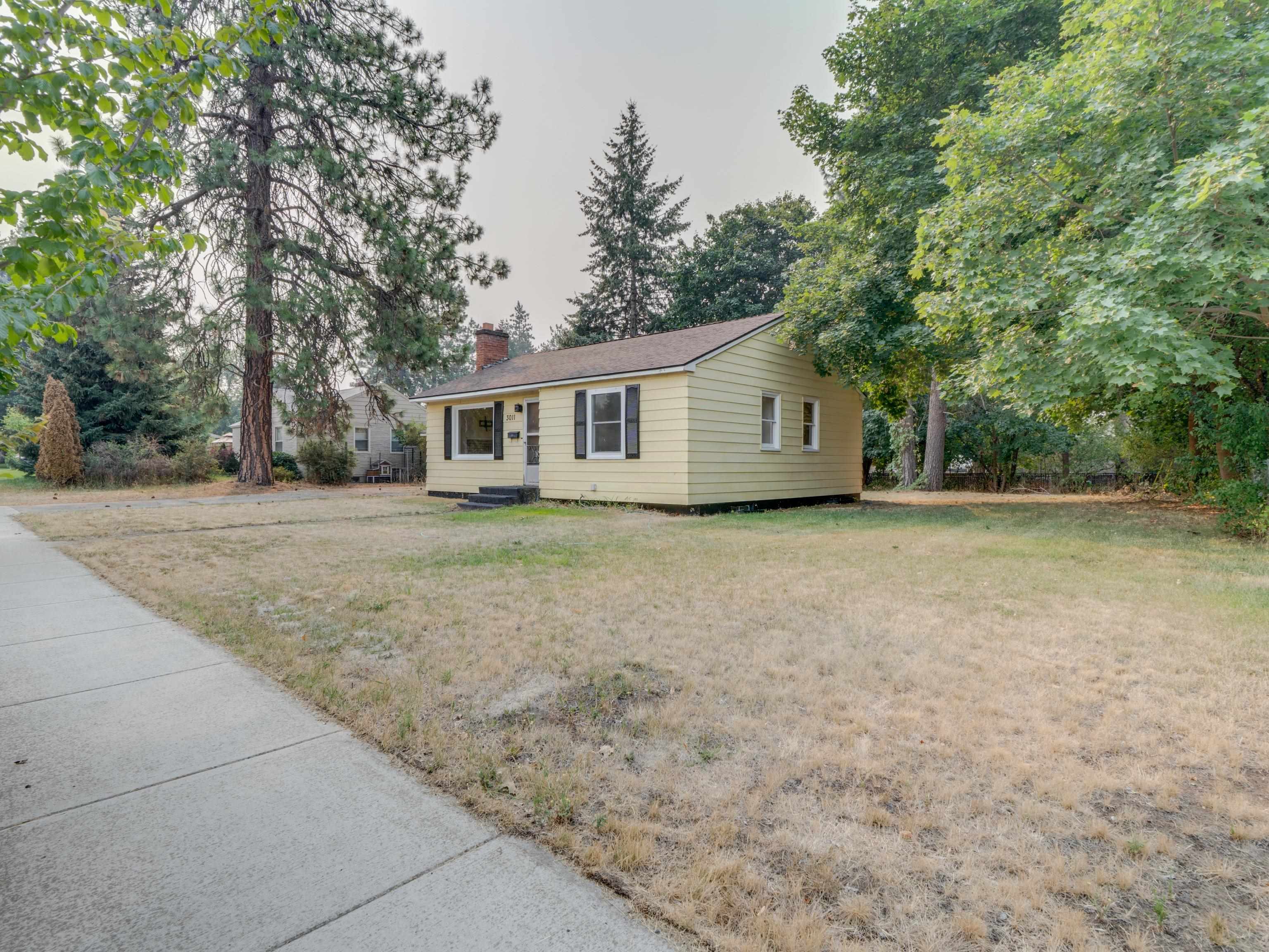3011 W Rowan Ave - Photo 2