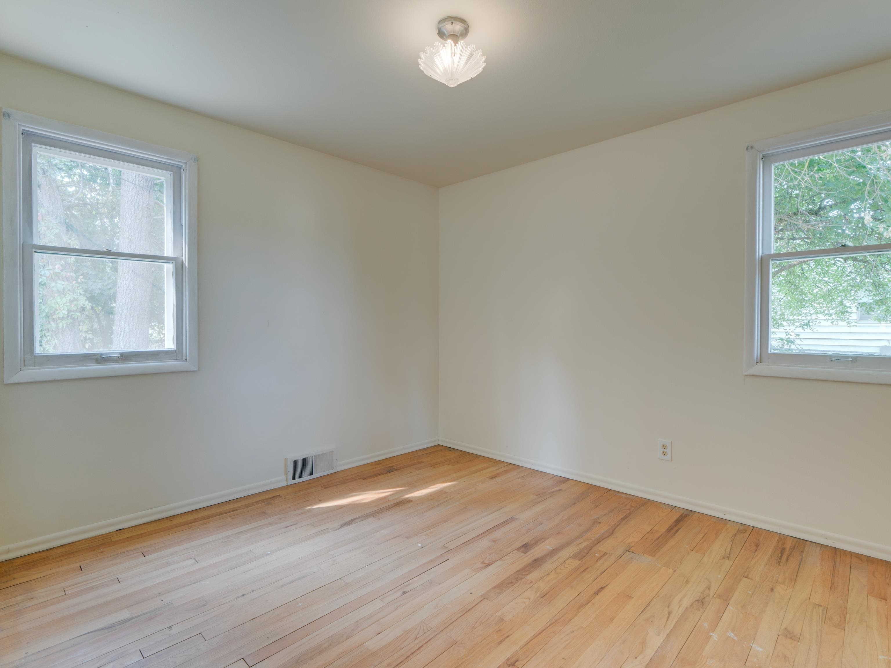 3011 W Rowan Ave - Photo 16