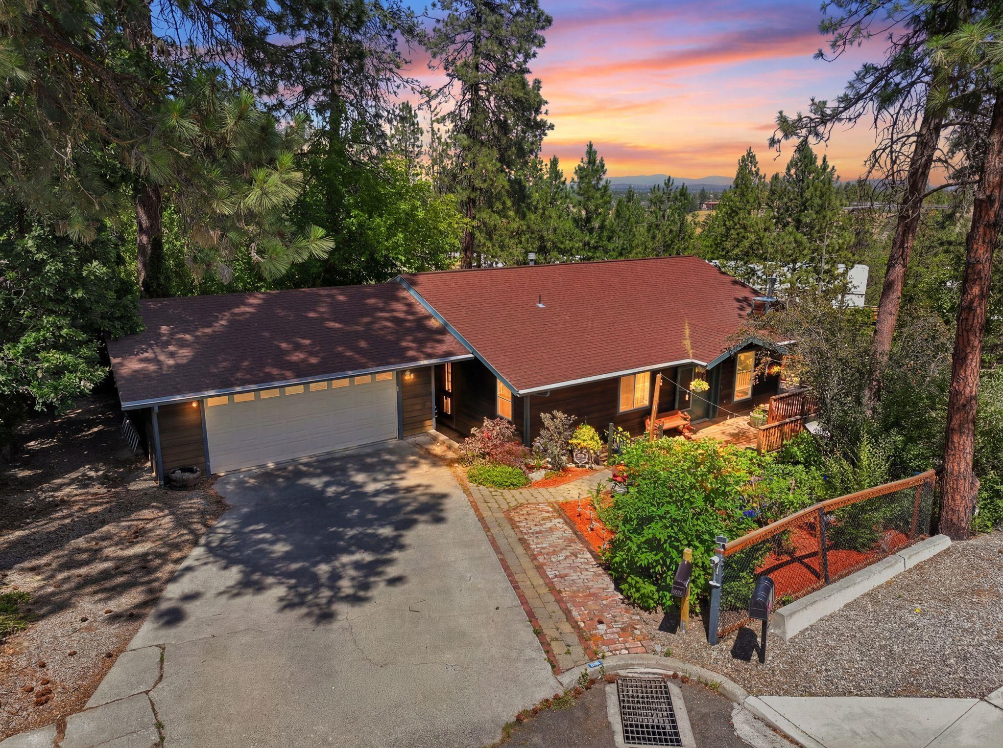 3310 W Hartson Ave - Photo 2