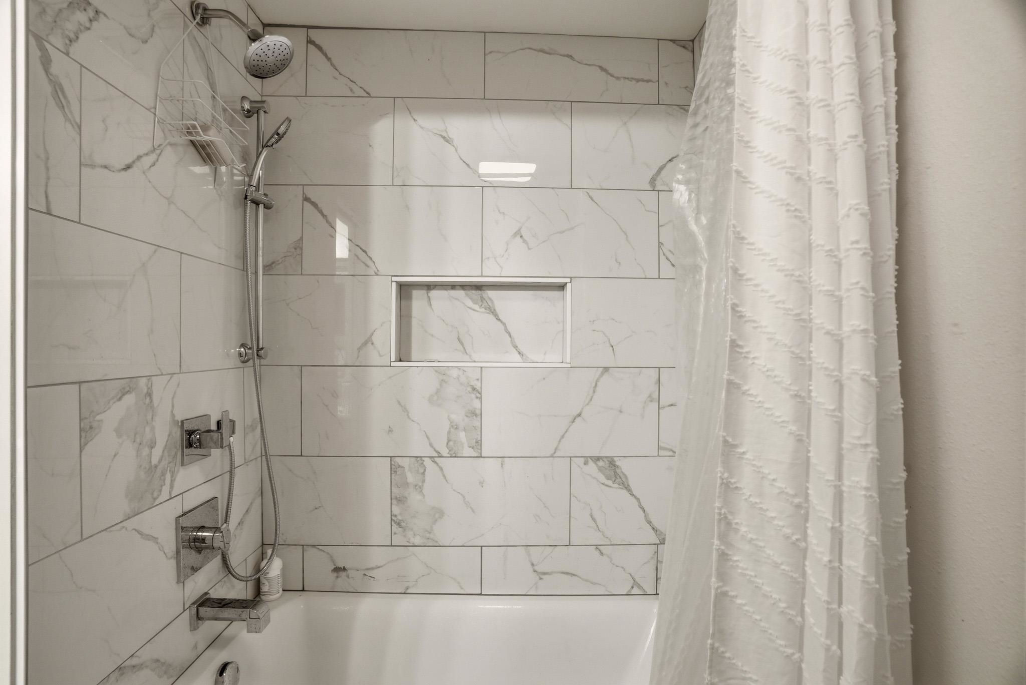 3310 W Hartson Ave - Photo 28