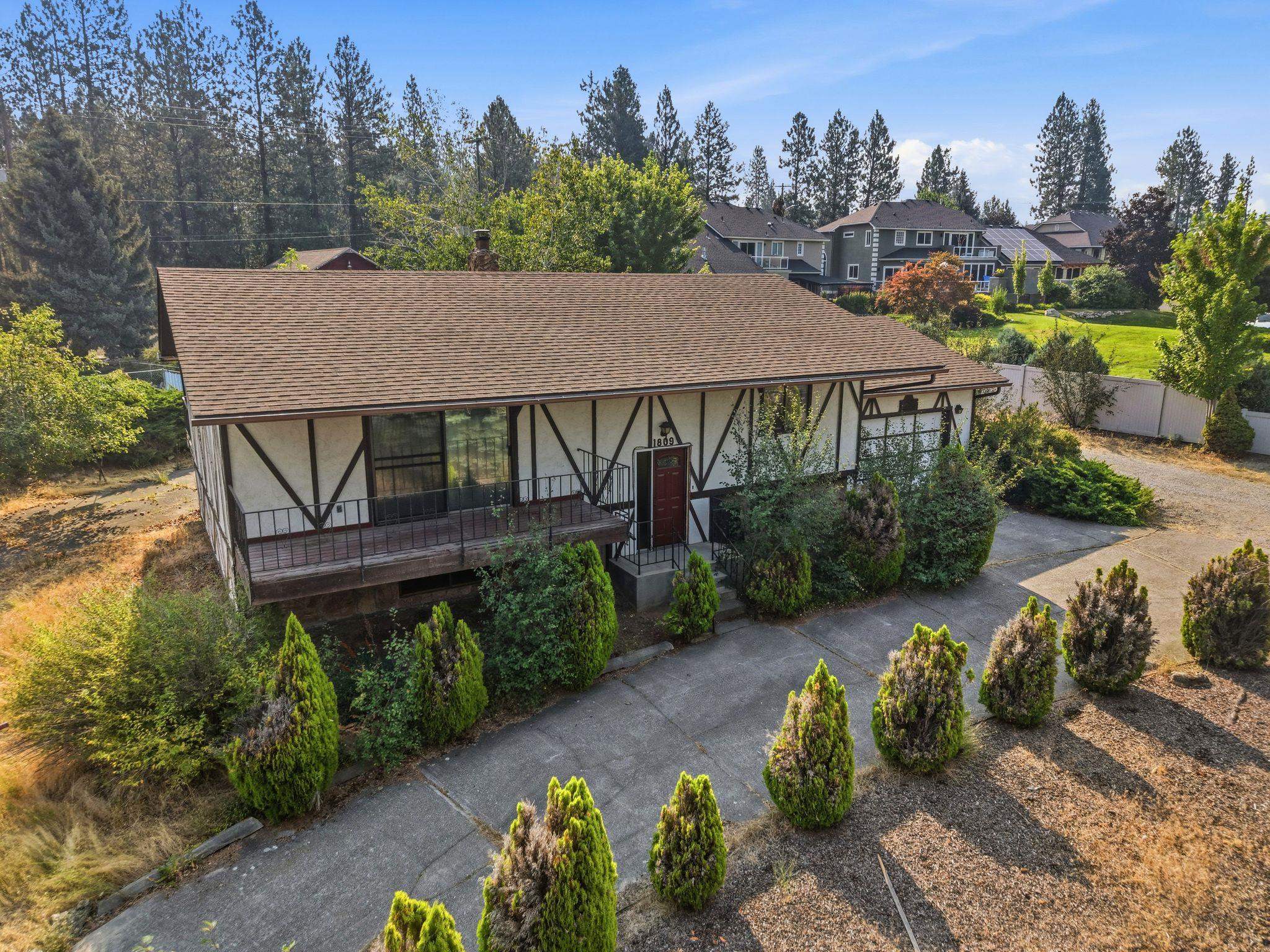 1809 S Carnahan Rd - Photo 1