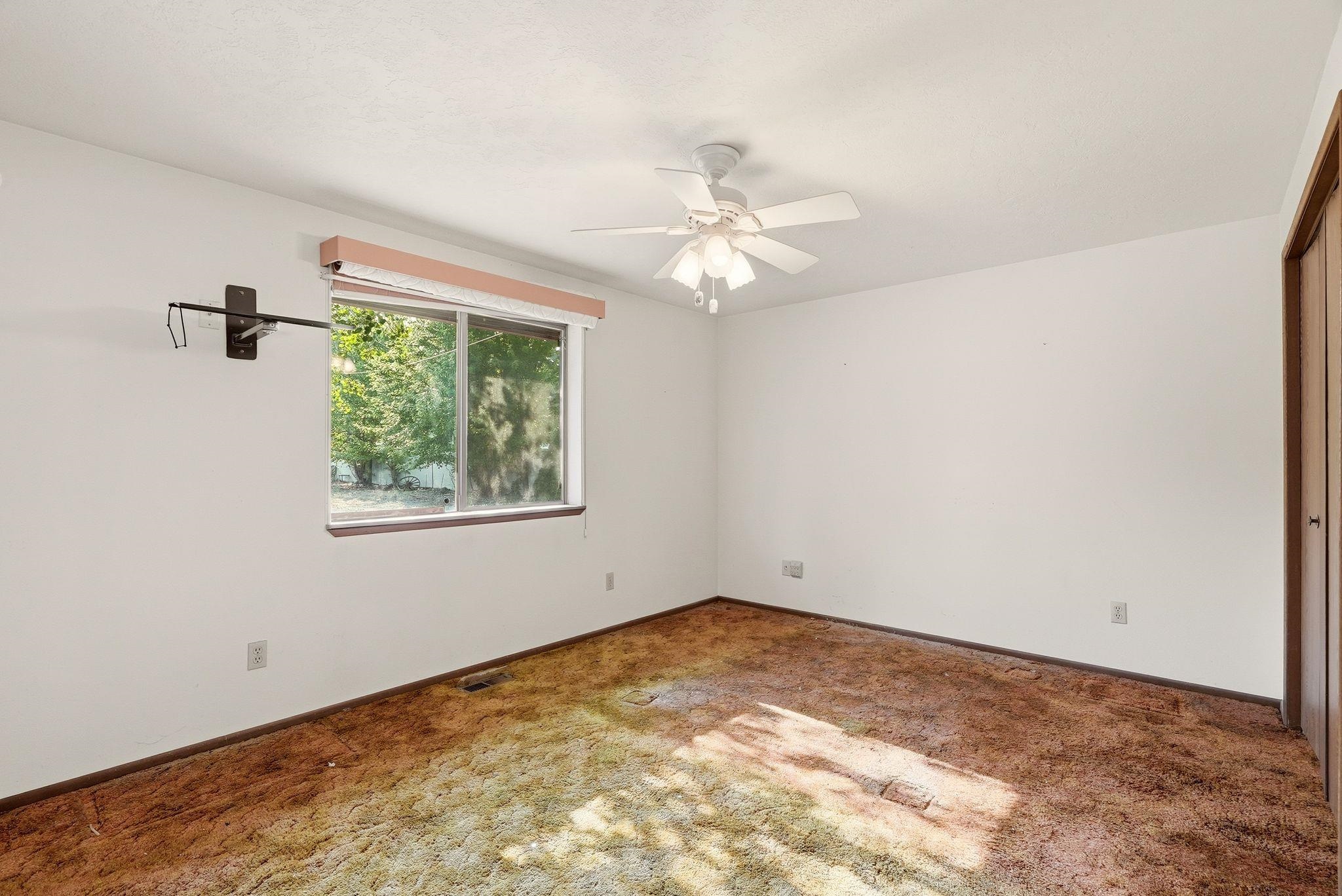1809 S Carnahan Rd - Photo 18