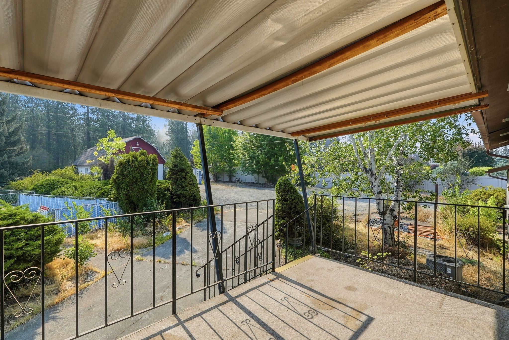 1809 S Carnahan Rd - Photo 32
