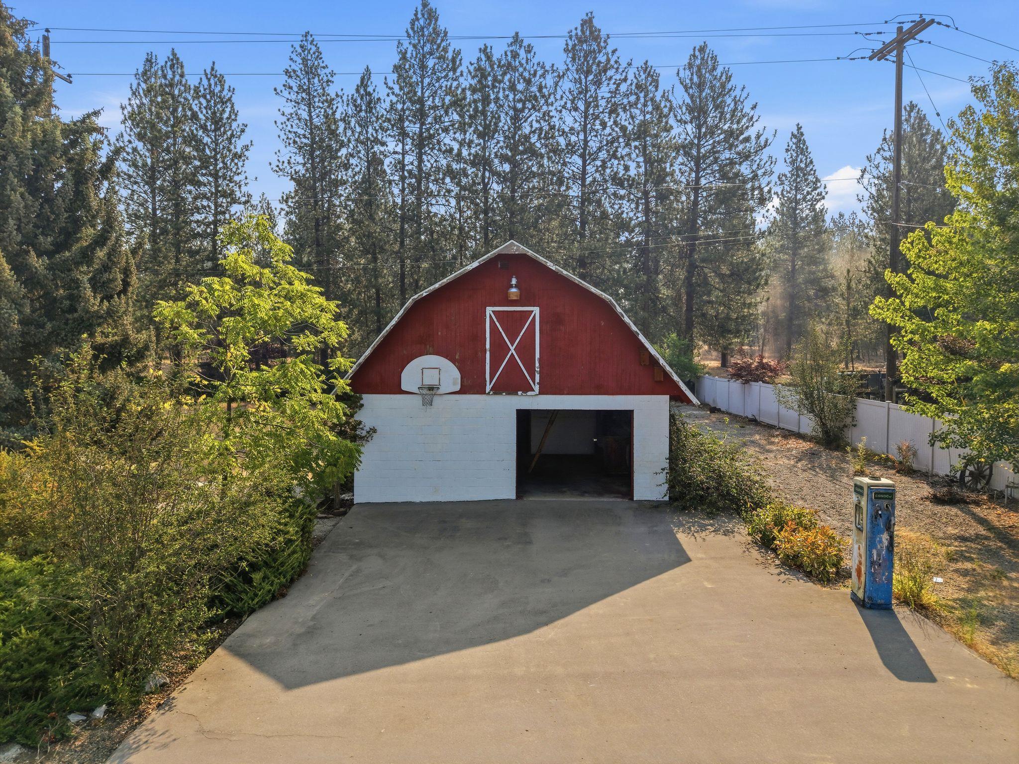 1809 S Carnahan Rd - Photo 42