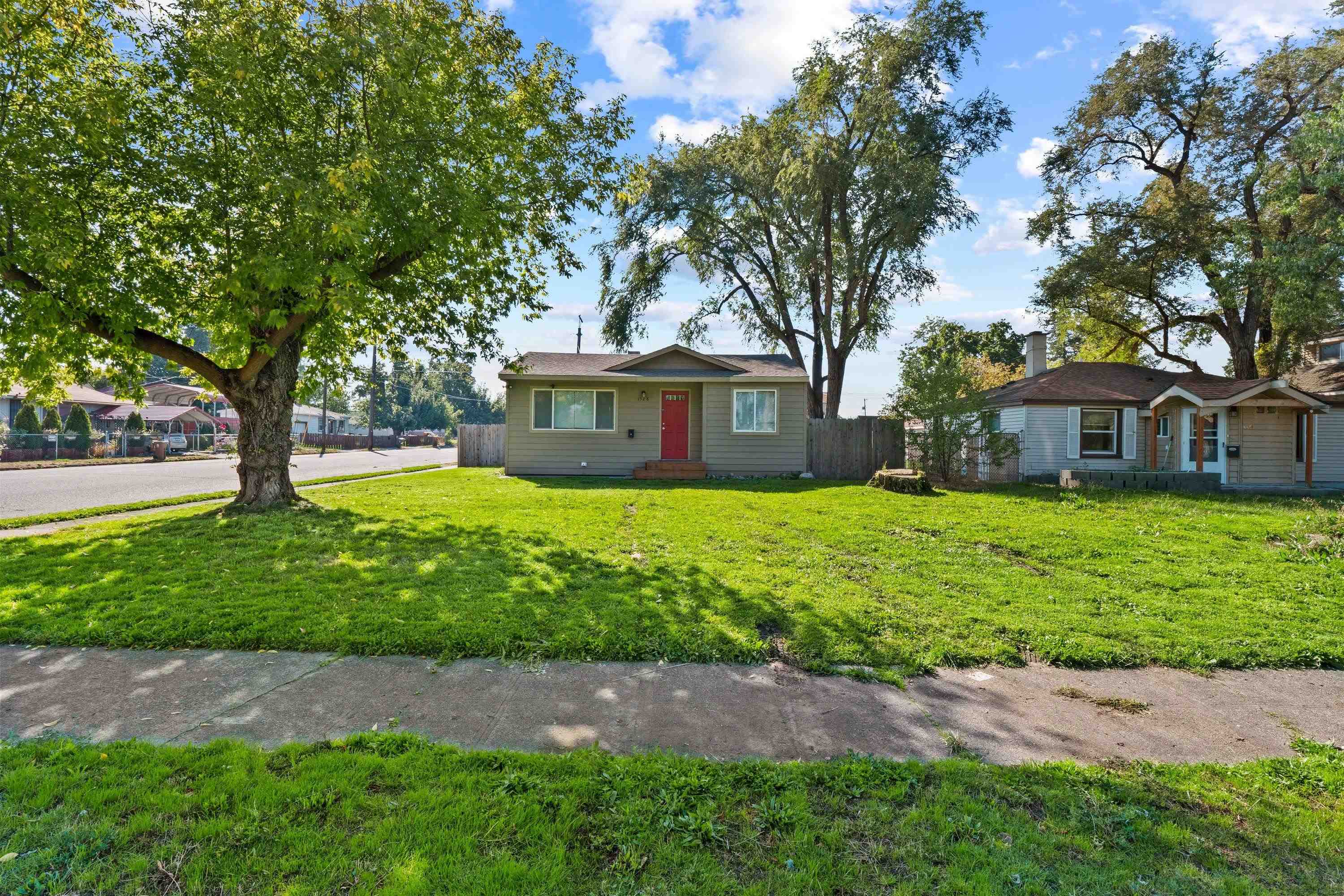 1528 E Cataldo Ave - Photo 1