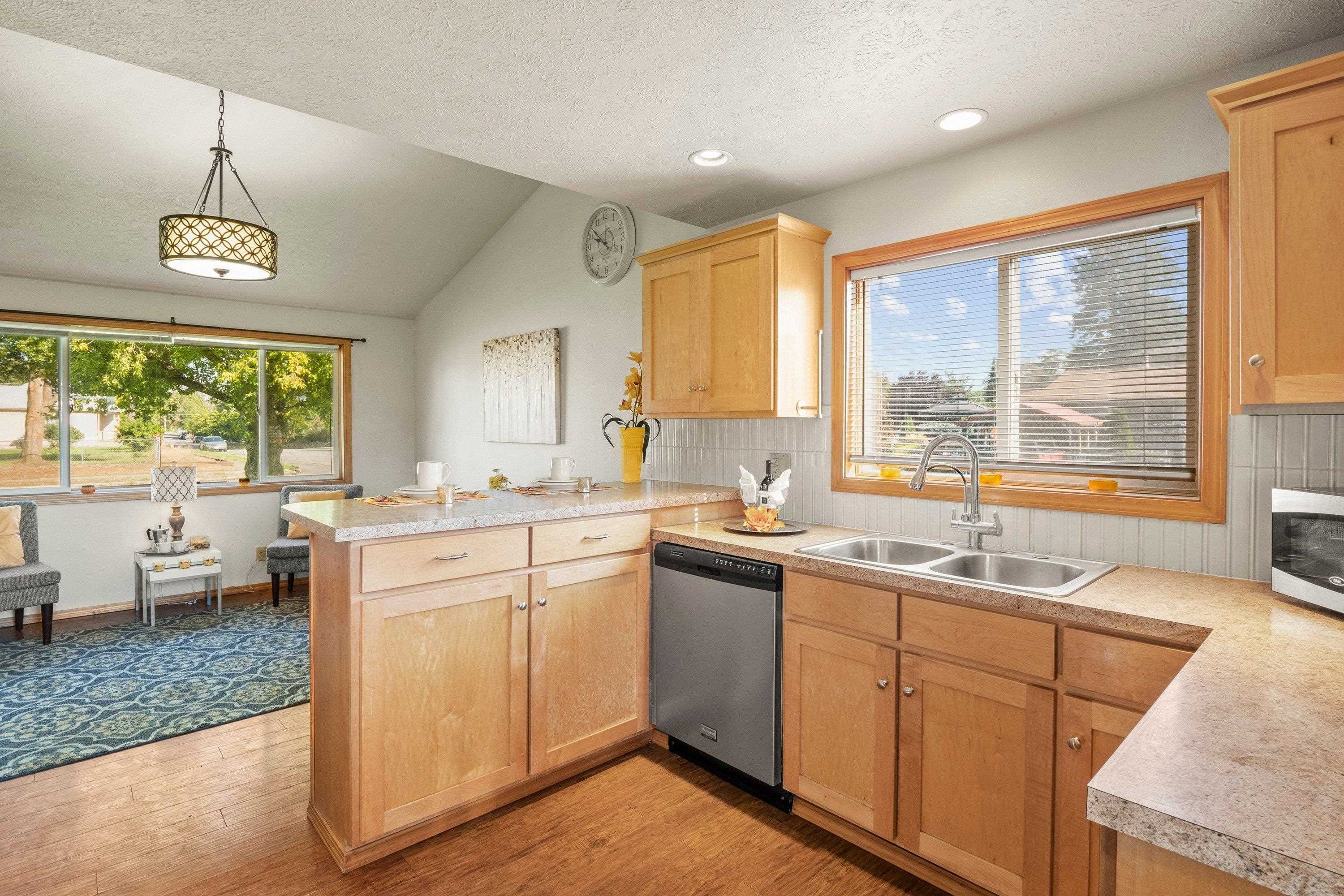 1528 E Cataldo Ave - Photo 13