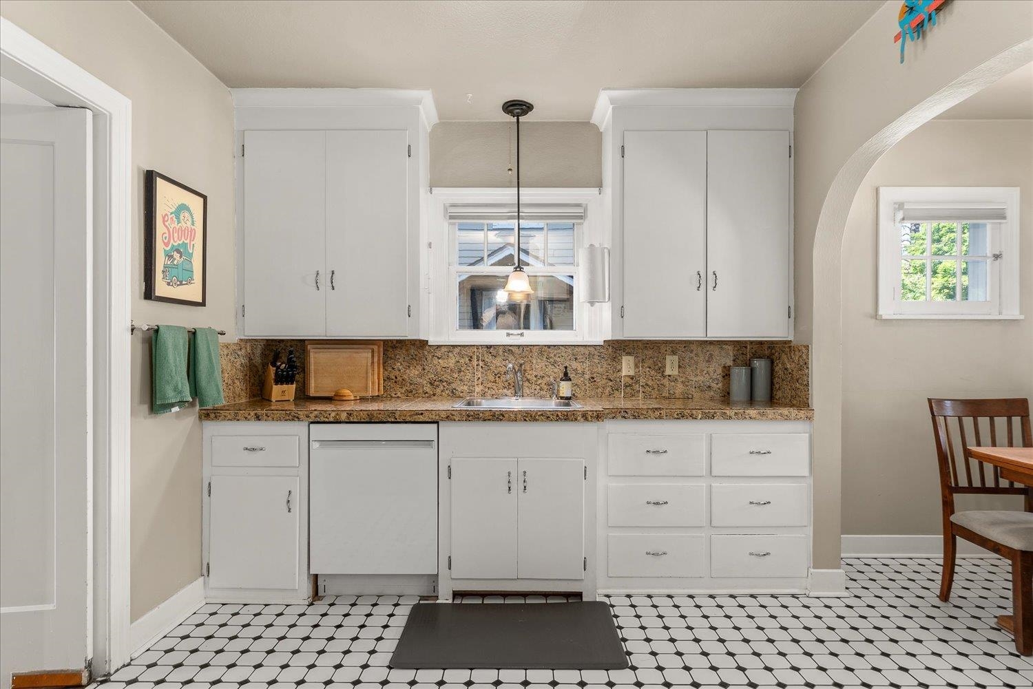 618 W 26th Ave - Photo 8
