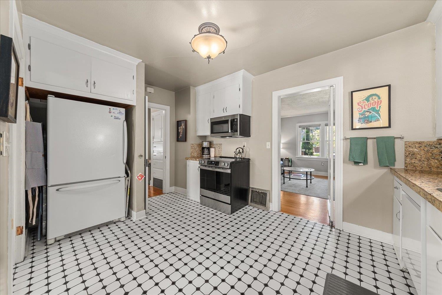 618 W 26th Ave - Photo 13
