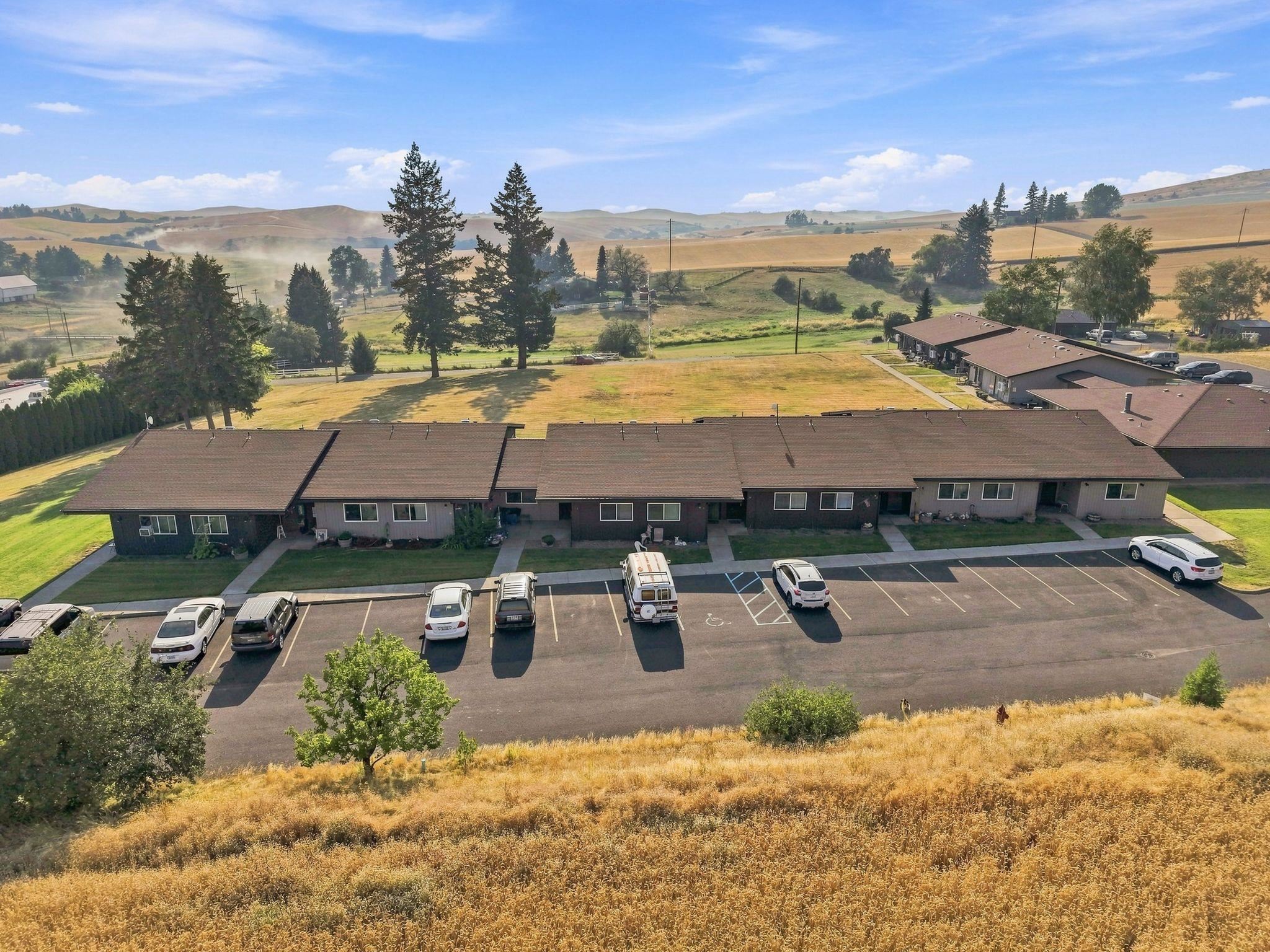 540 N Madison St - Photo 3