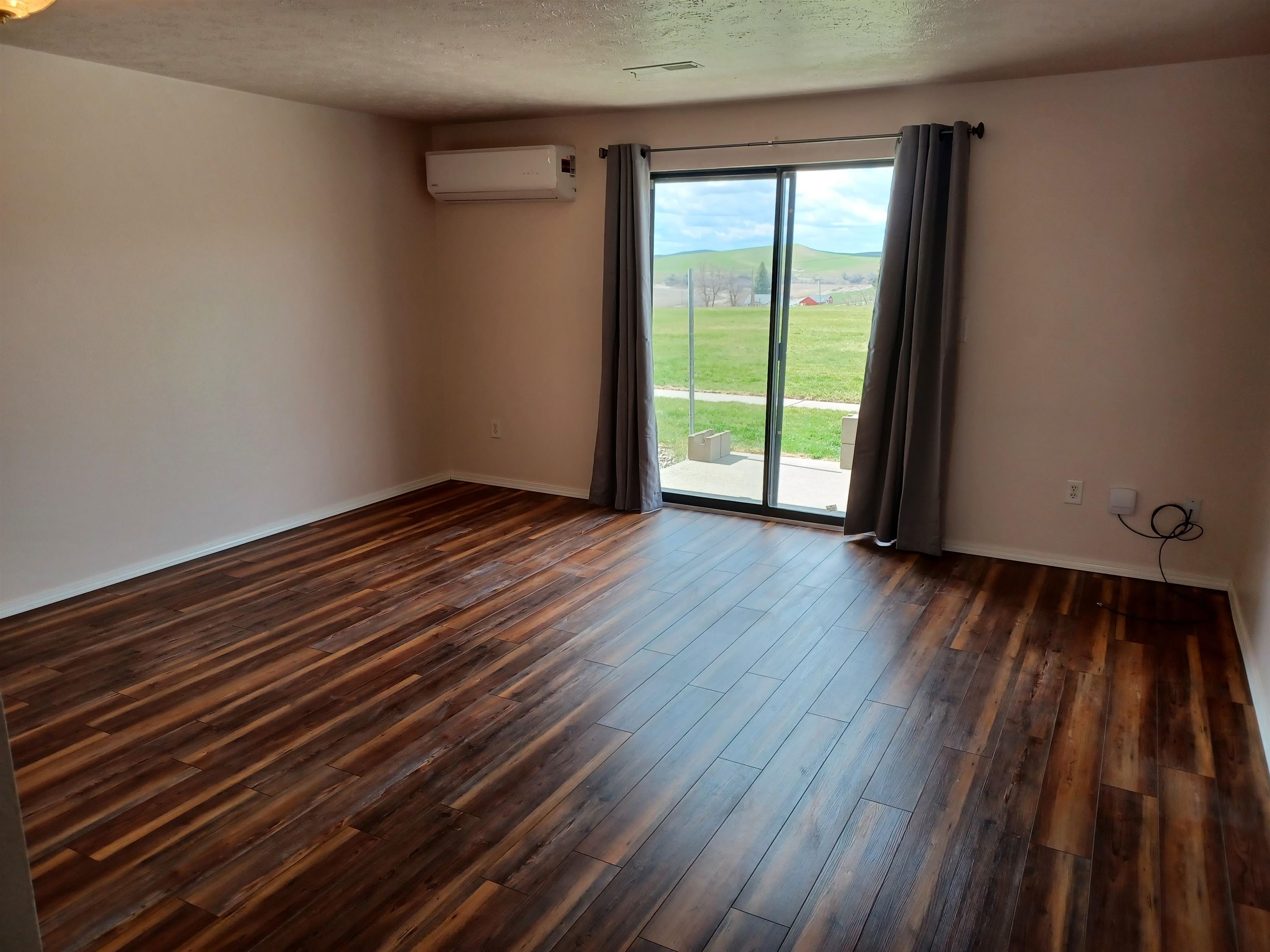 540 N Madison St - Photo 8