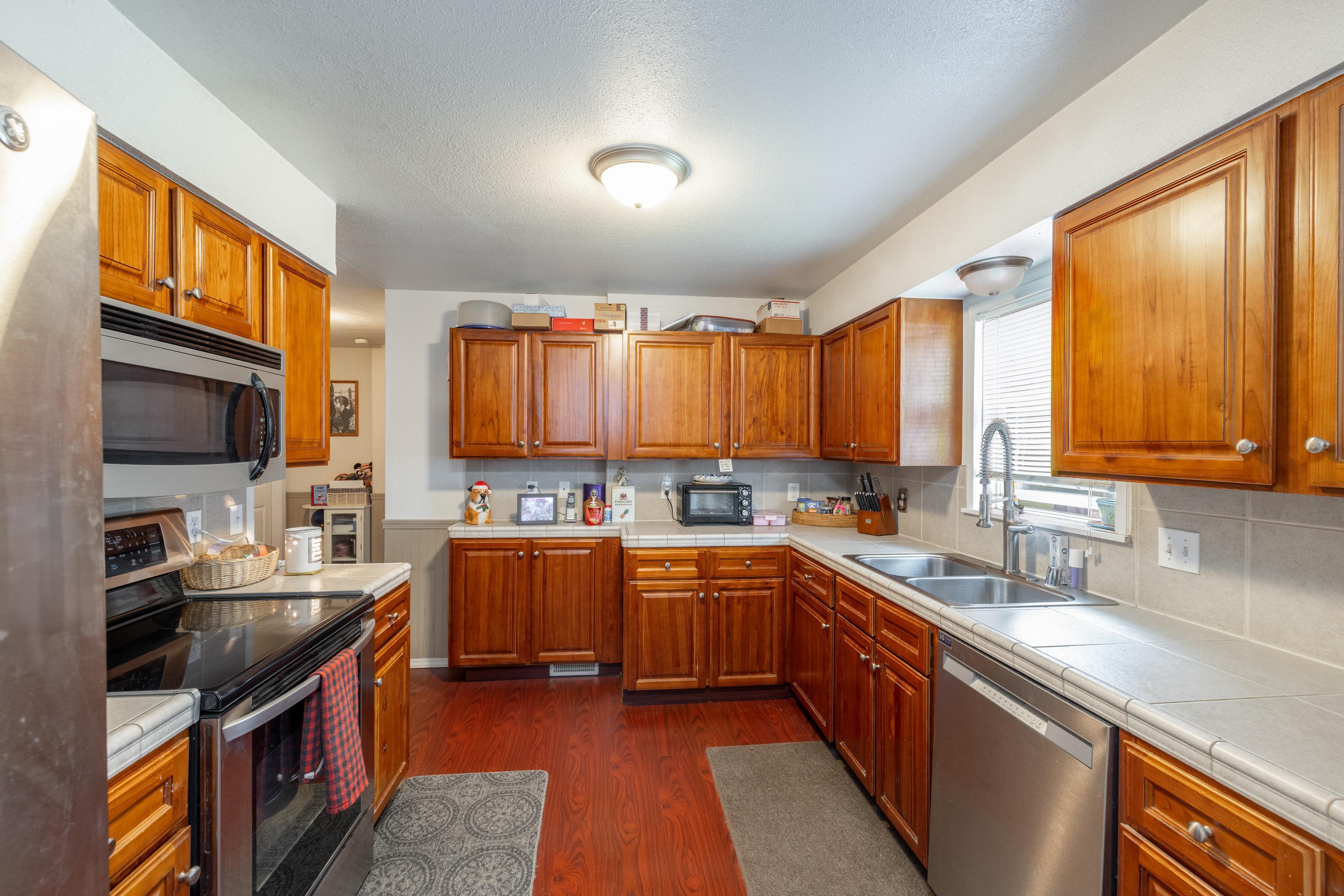 902 S Freya St - Photo 12