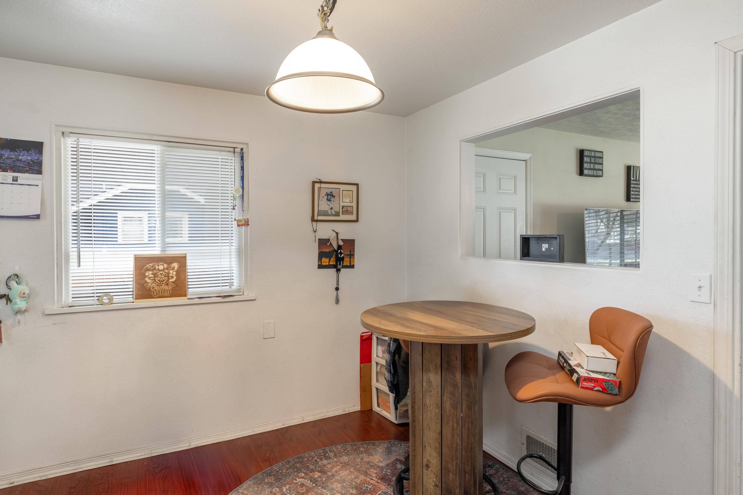 902 S Freya St - Photo 10