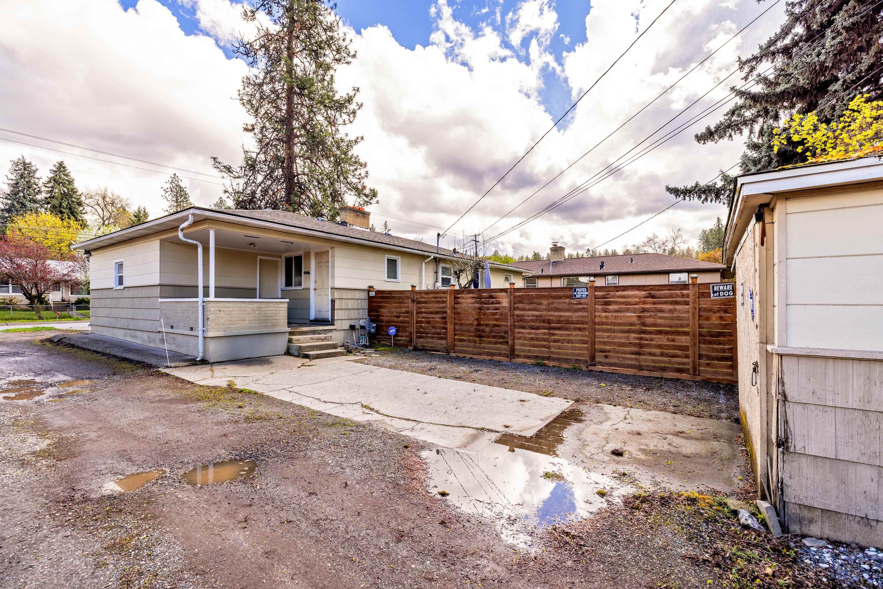 902 S Freya St - Photo 24