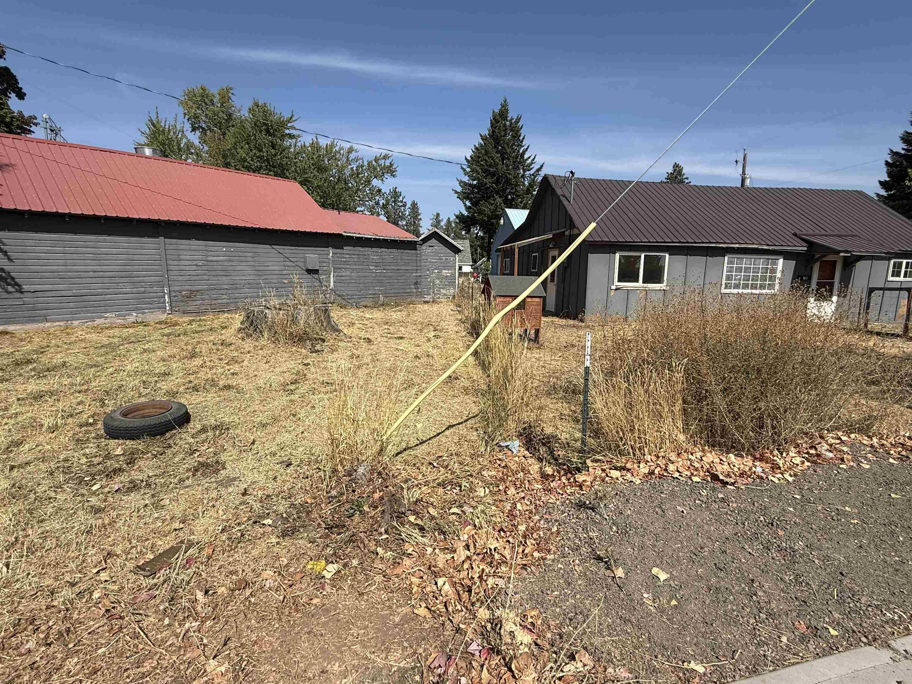 711 E Lake St - Photo 10