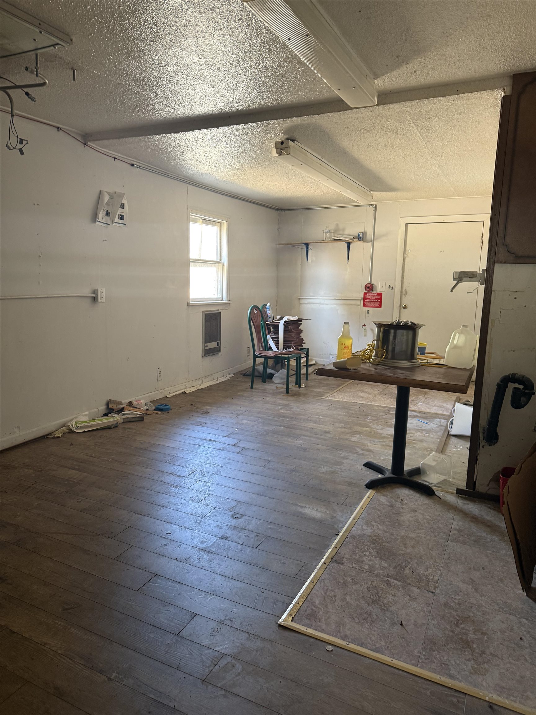 711 E Lake St - Photo 14