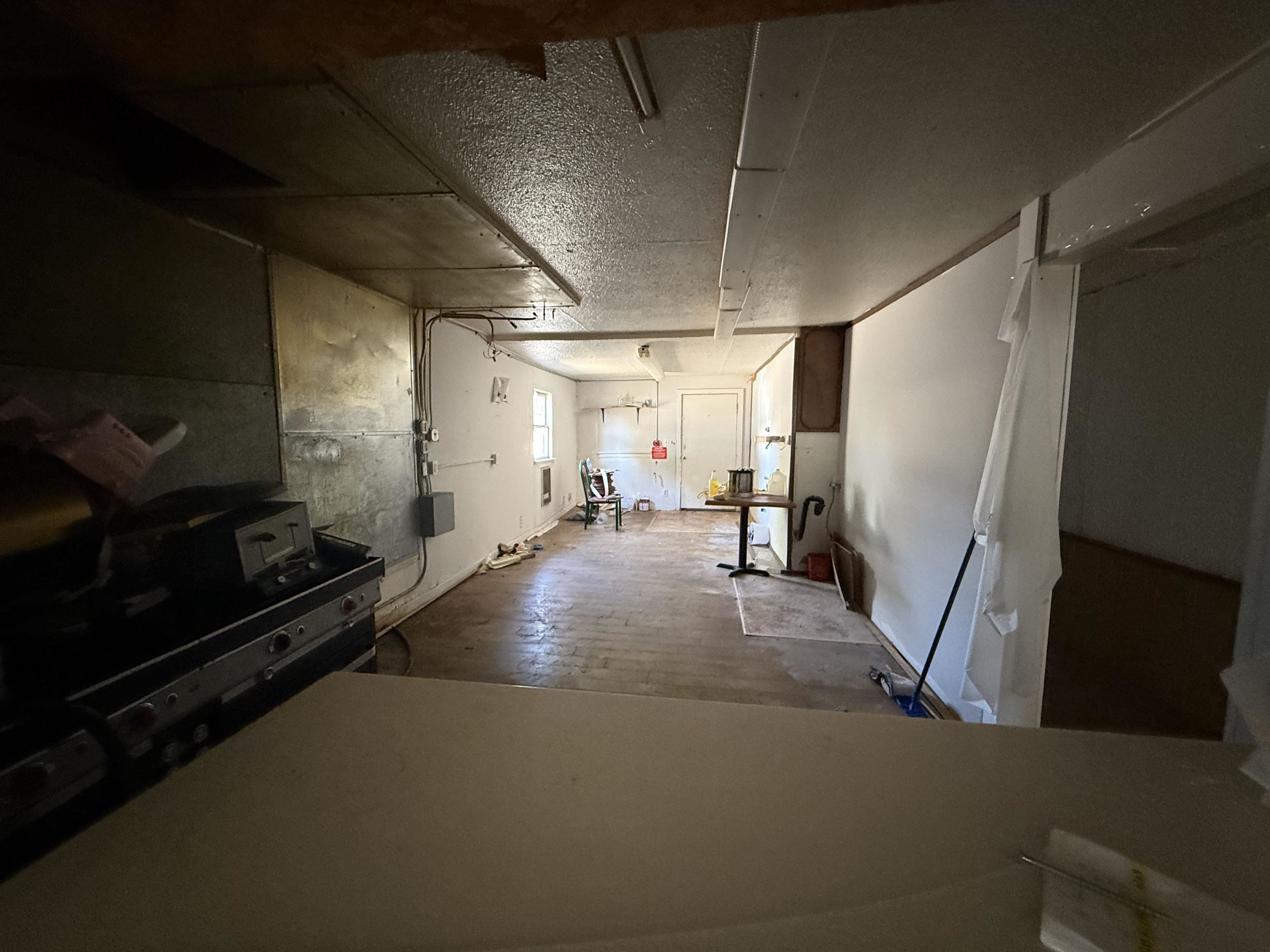 711 E Lake St - Photo 21