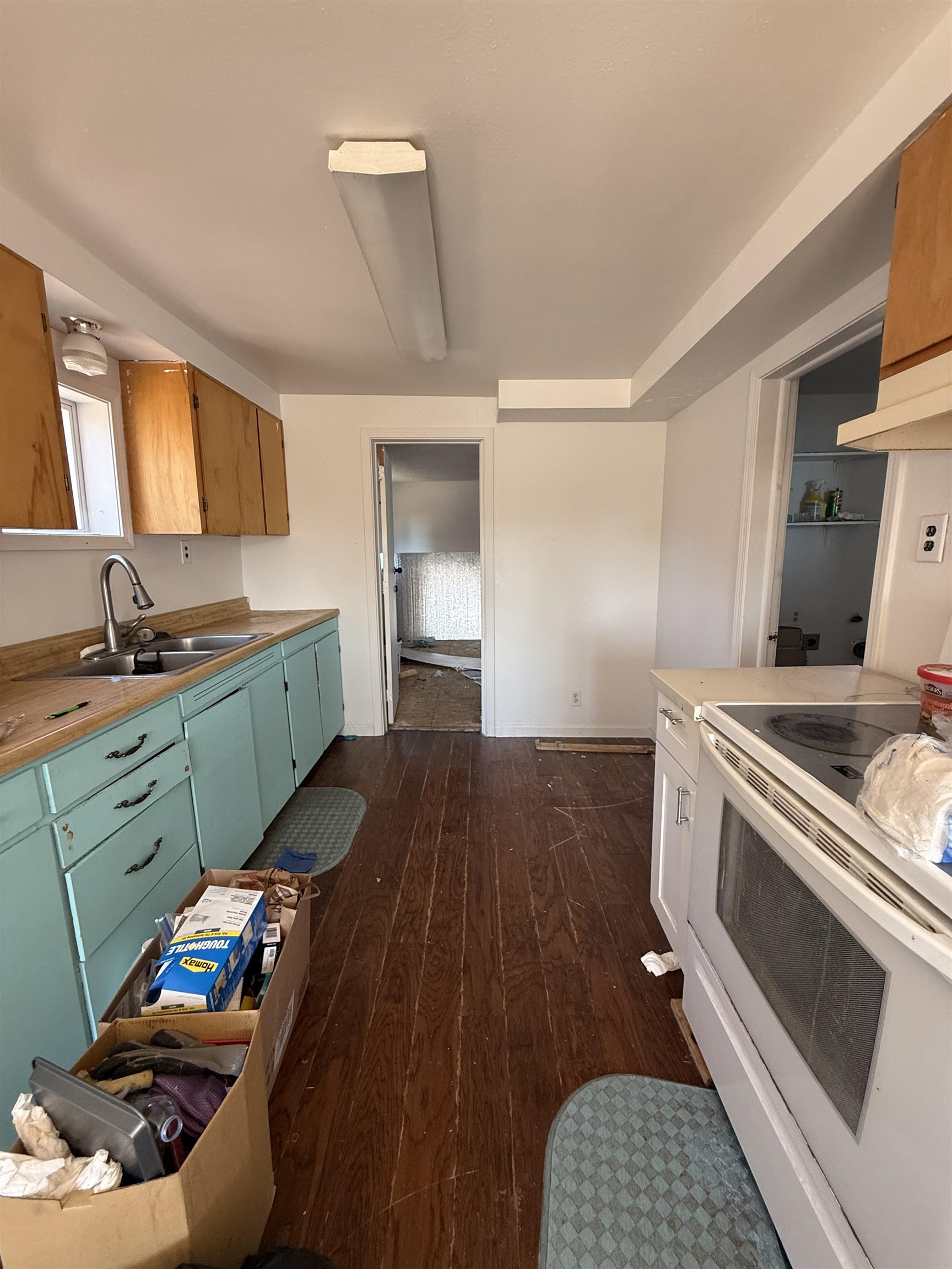 711 E Lake St - Photo 27