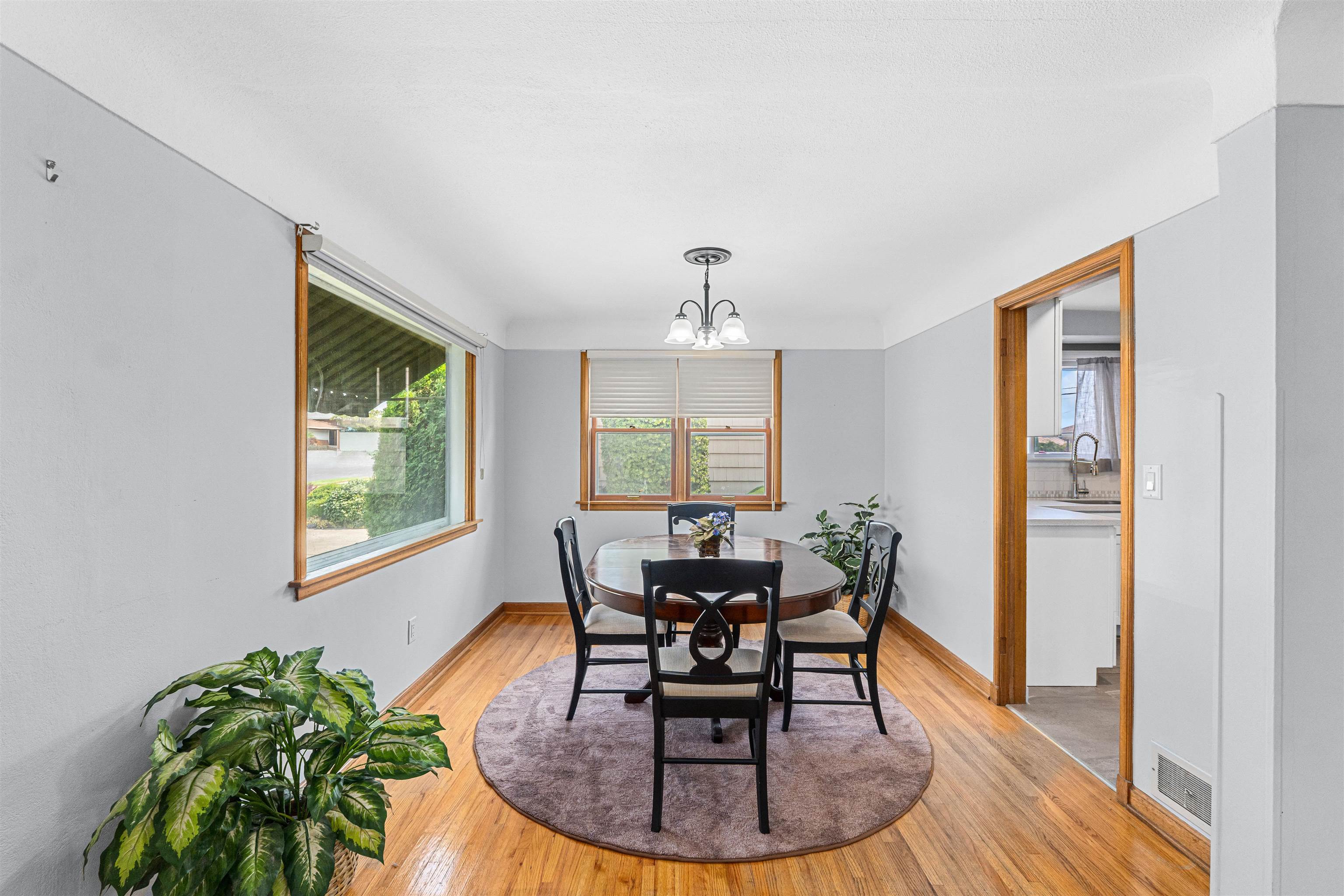 2337 W Rockwell Ave - Photo 6