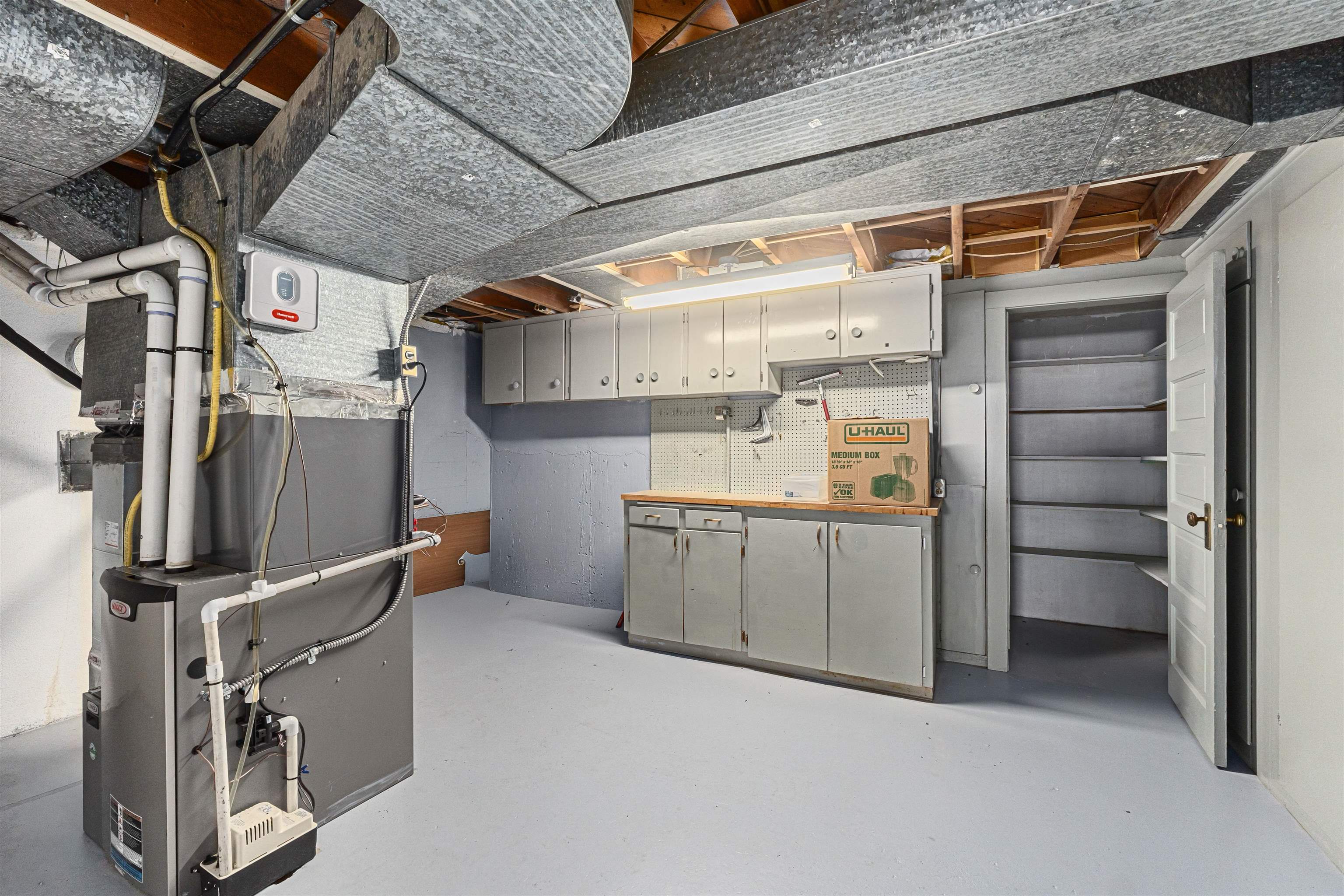 2337 W Rockwell Ave - Photo 20