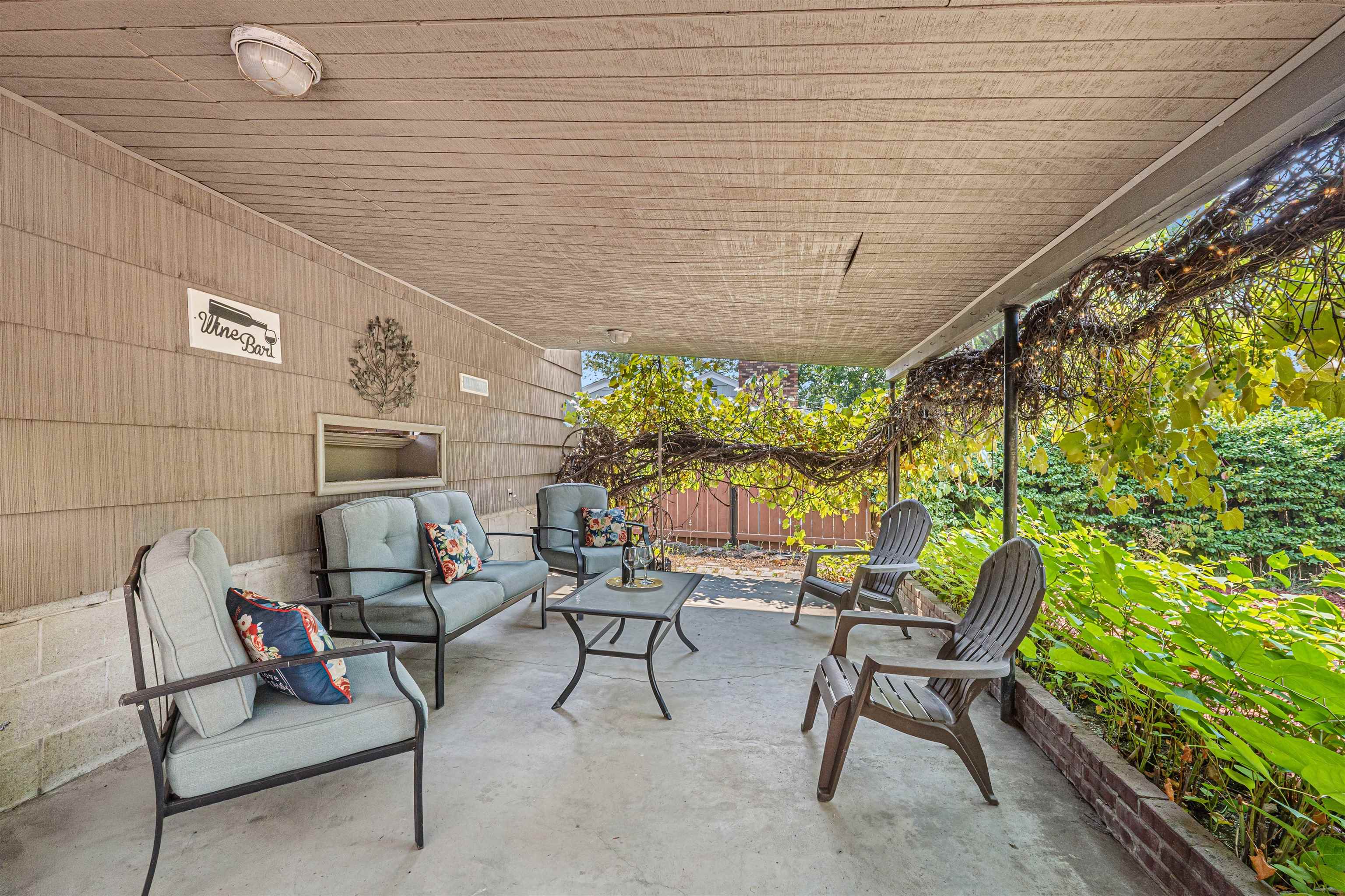2337 W Rockwell Ave - Photo 24