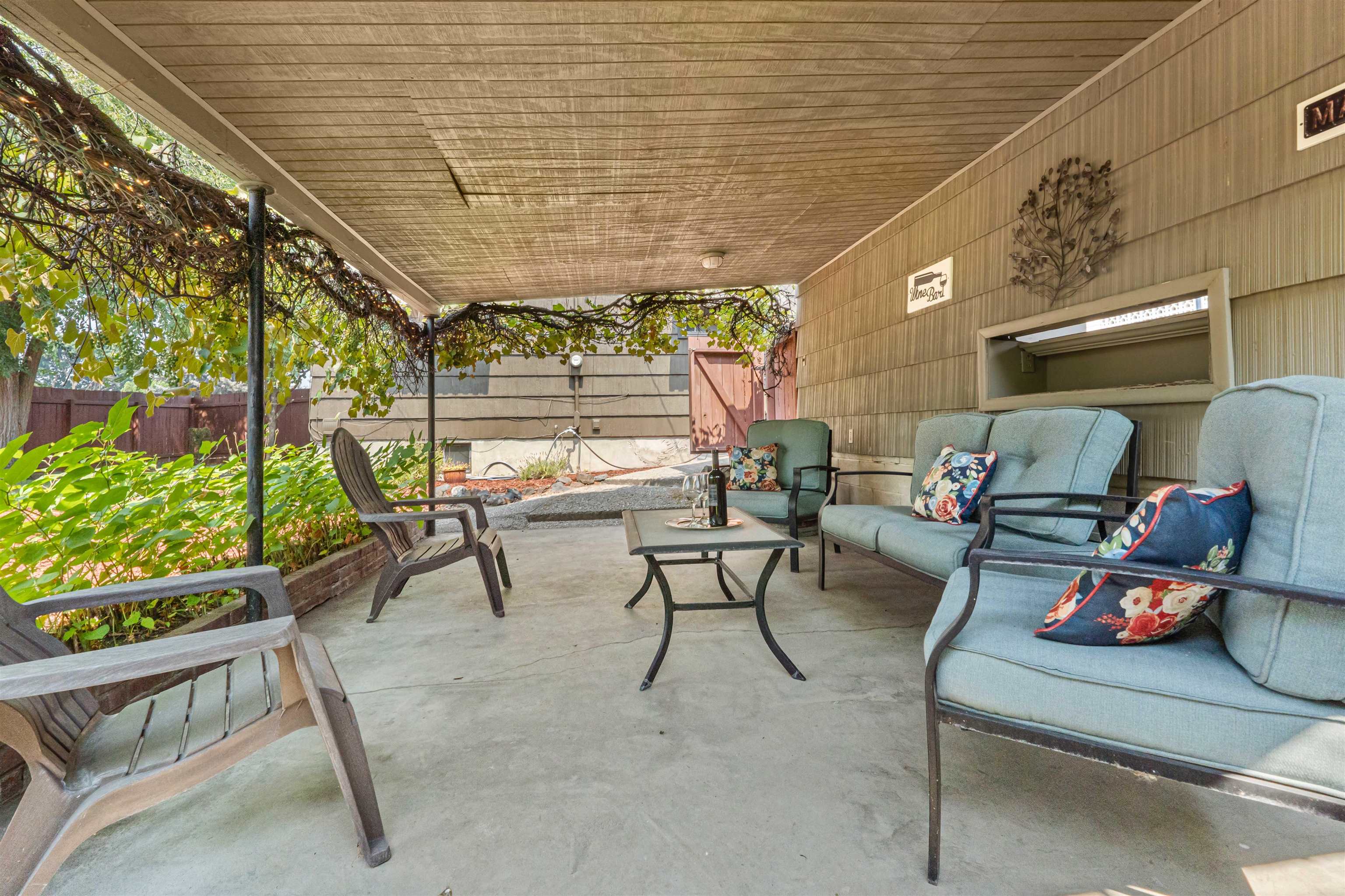 2337 W Rockwell Ave - Photo 25