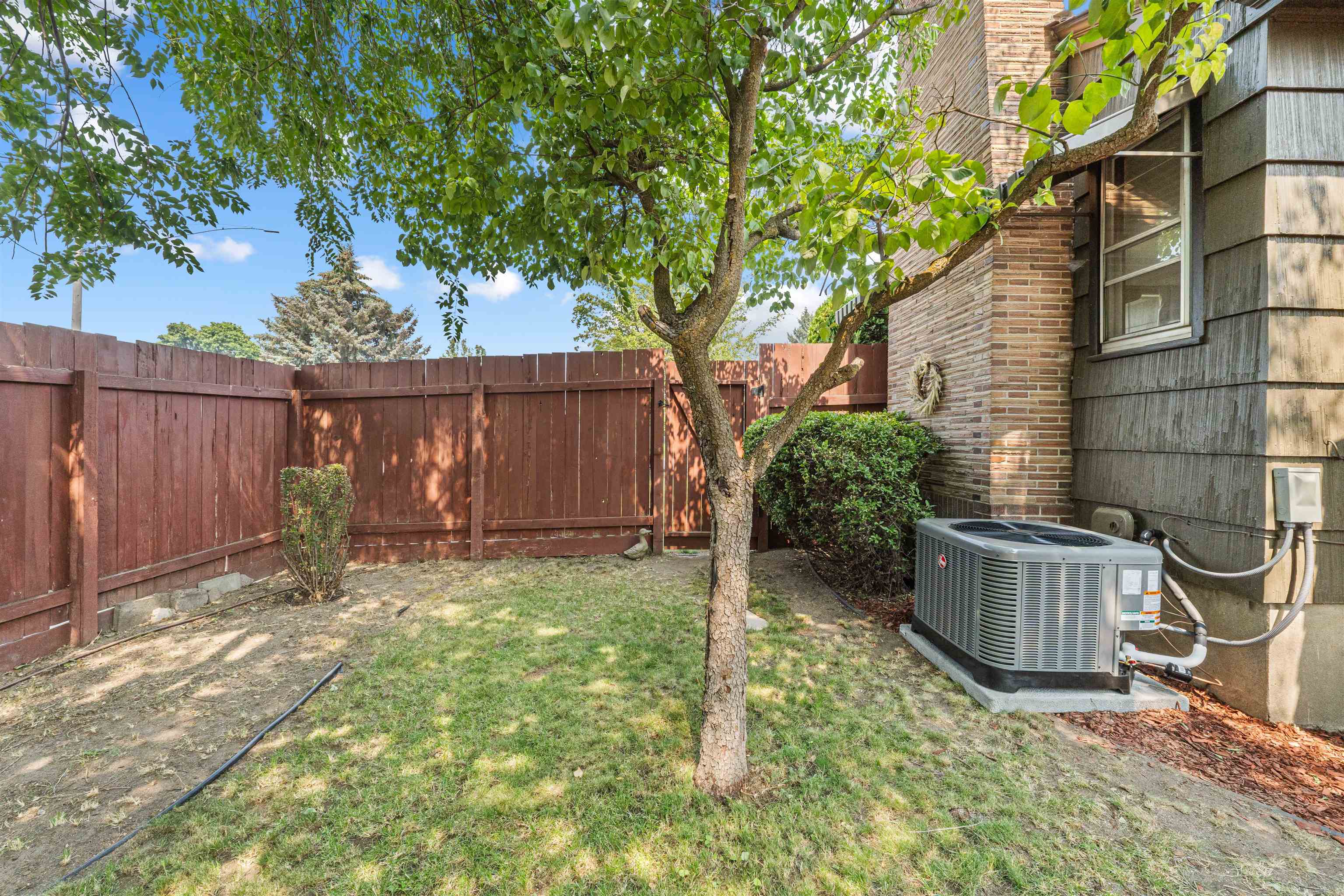 2337 W Rockwell Ave - Photo 27