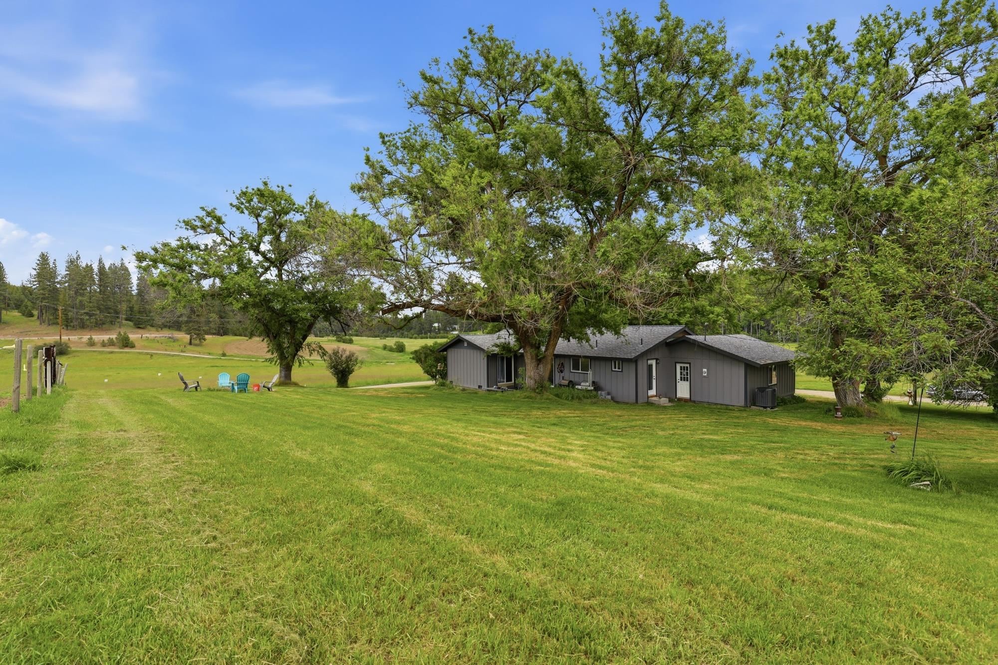 27108 E Blanchard Loop - Photo 2