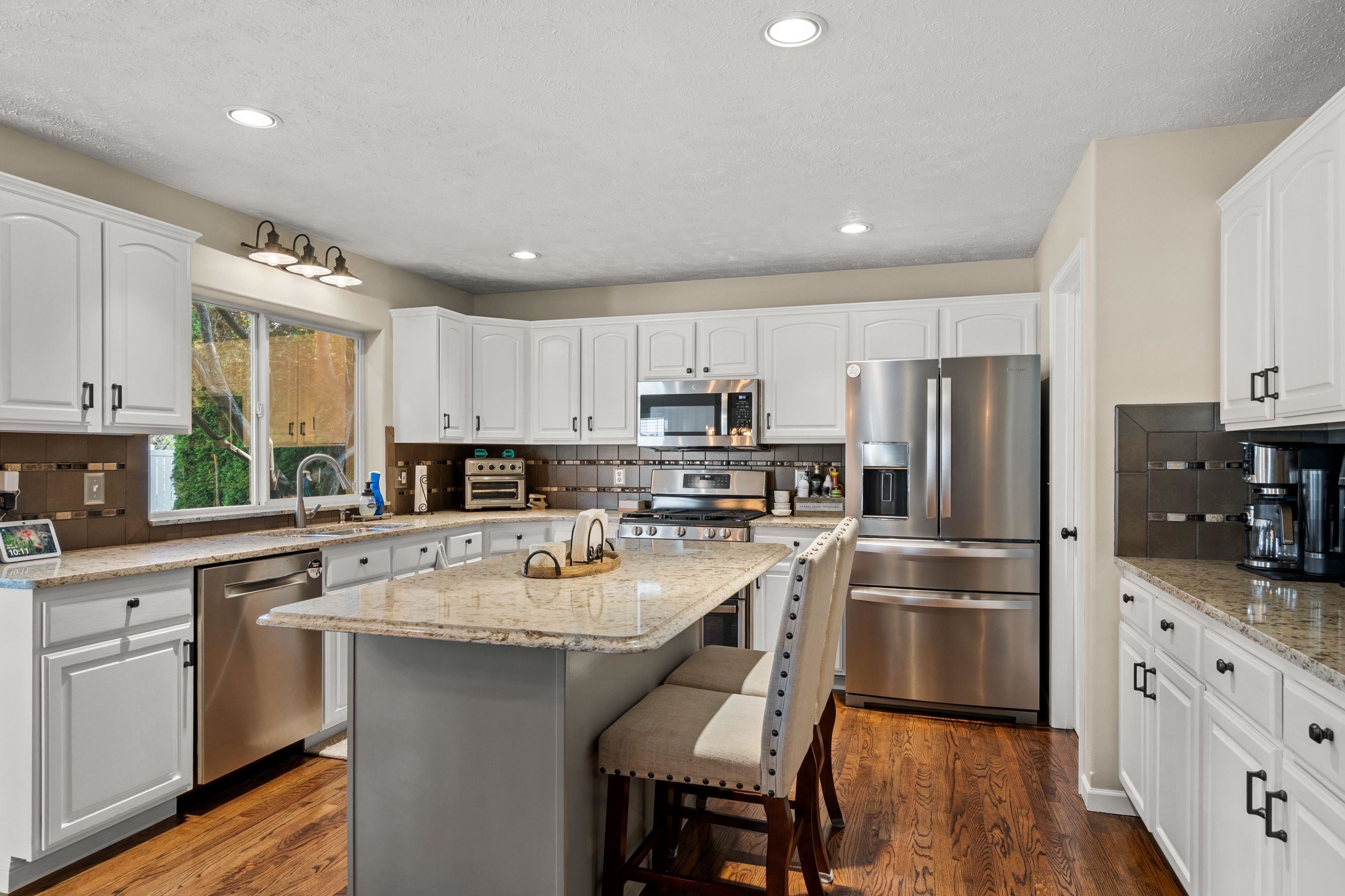 23029 E Broadway Ave - Photo 6