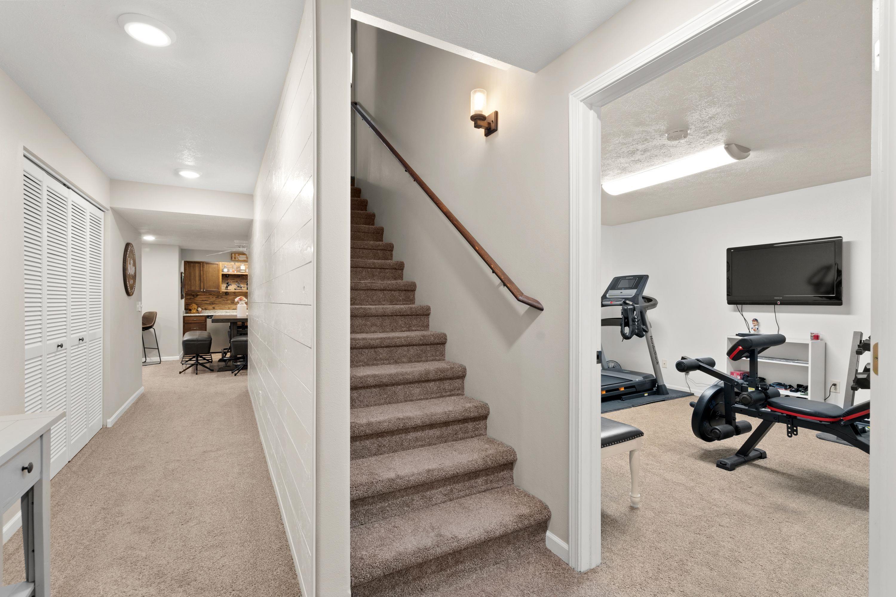 23029 E Broadway Ave - Photo 20
