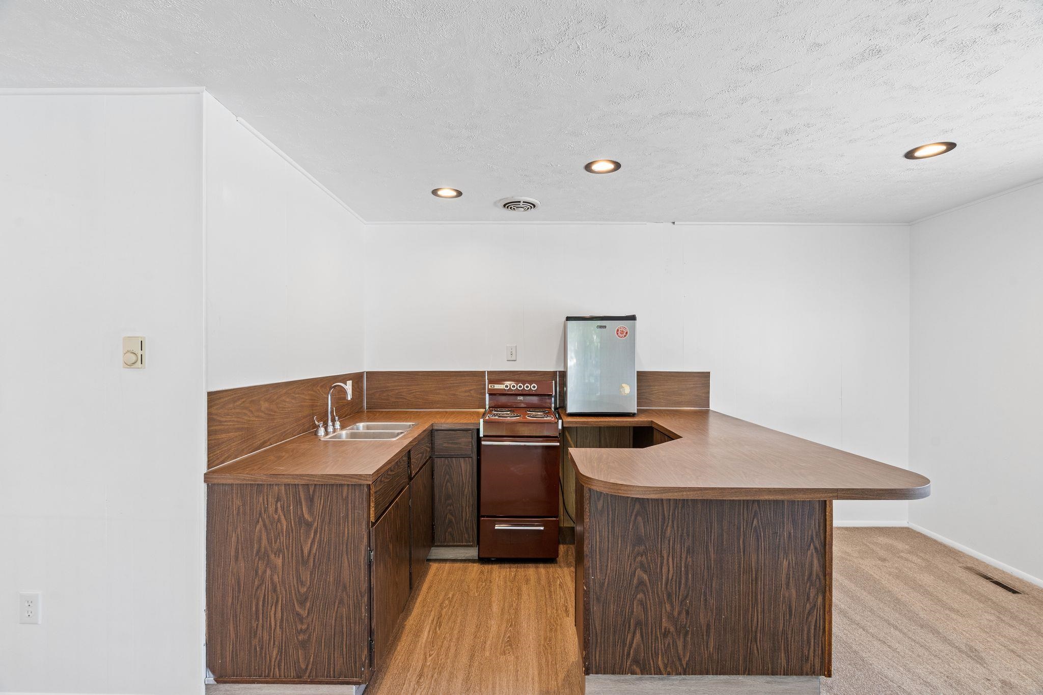 5504 N Post St - Photo 15