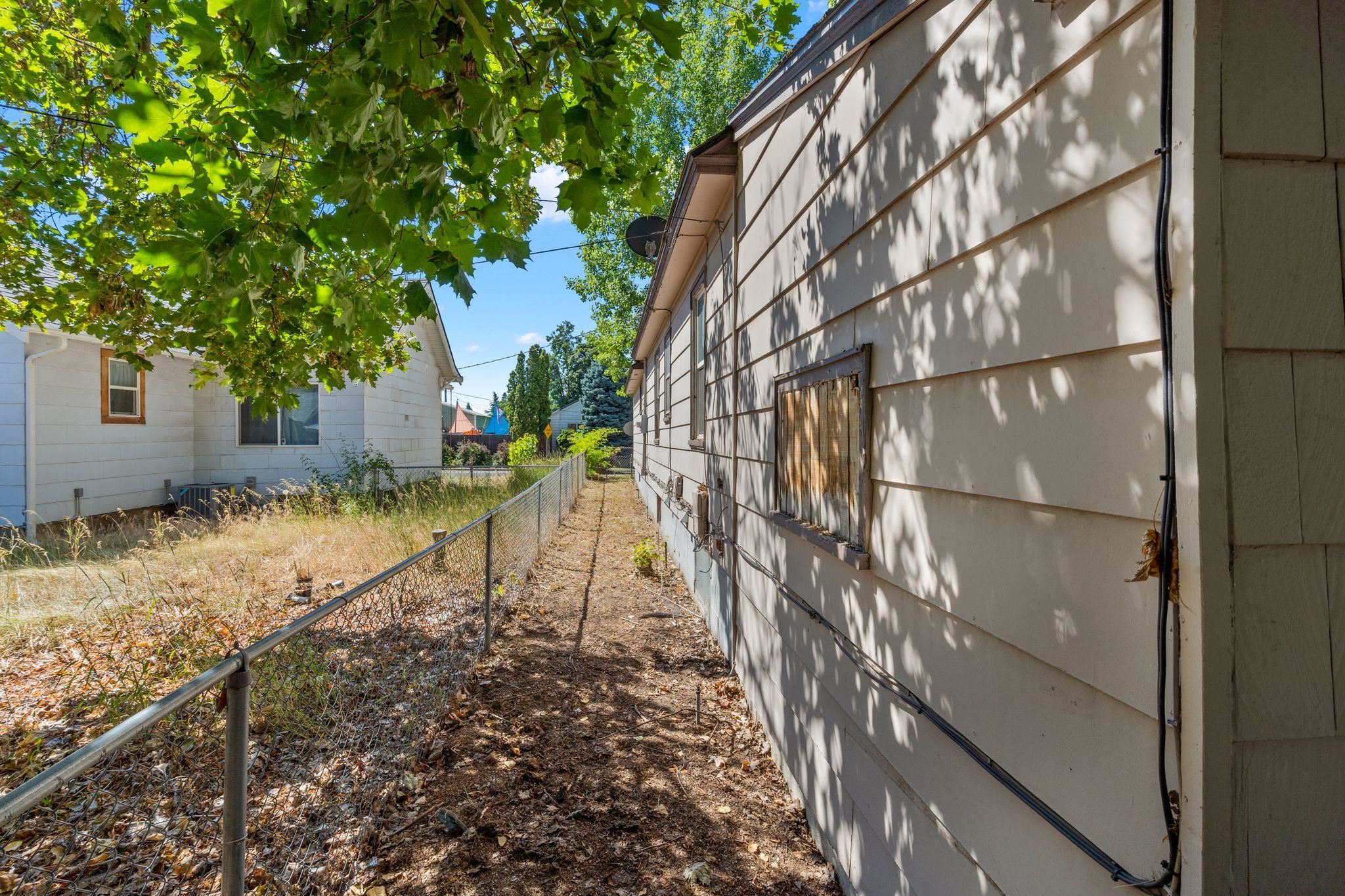 5504 N Post St - Photo 30