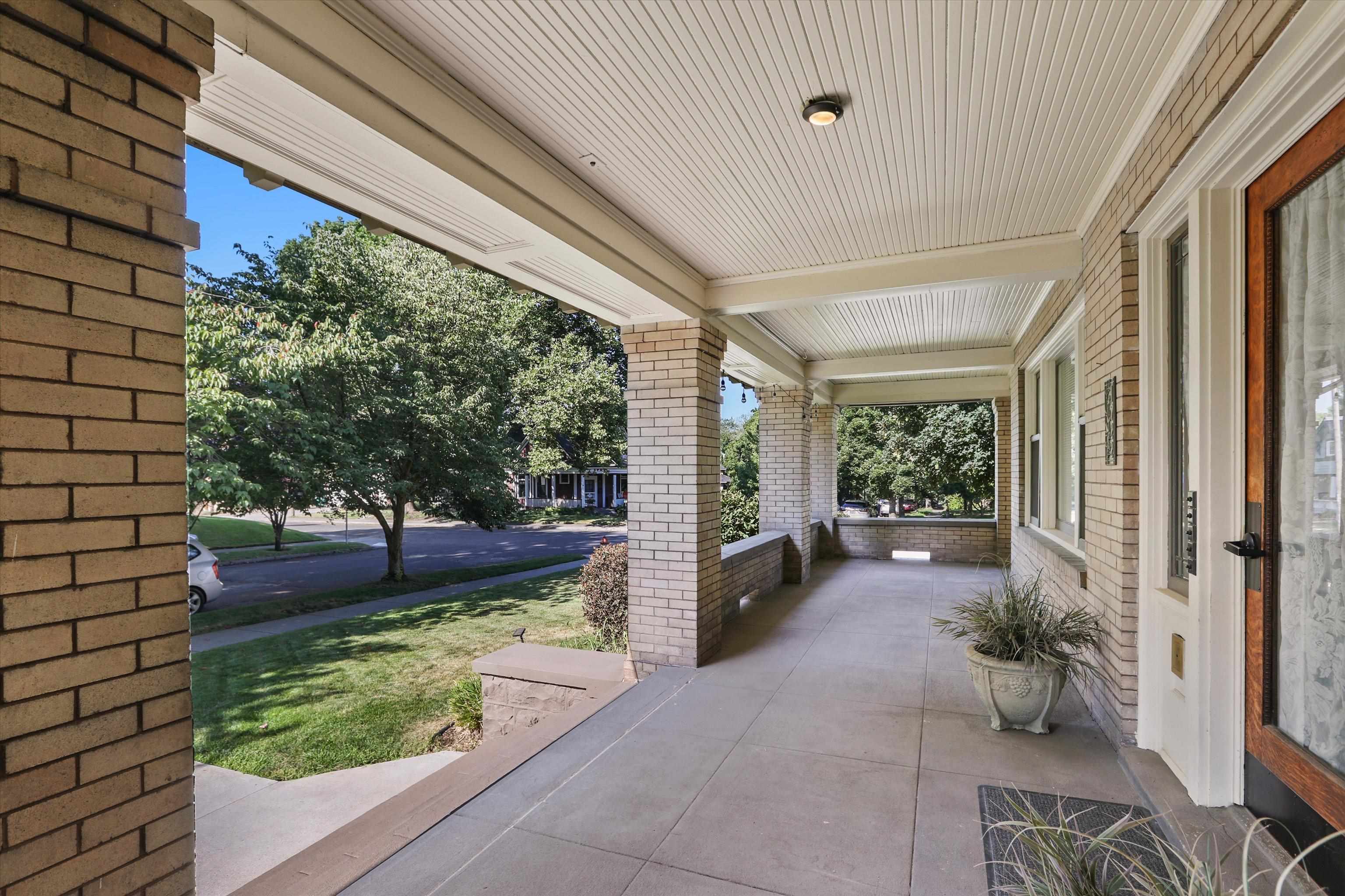 1722 W 11th Ave - Photo 7