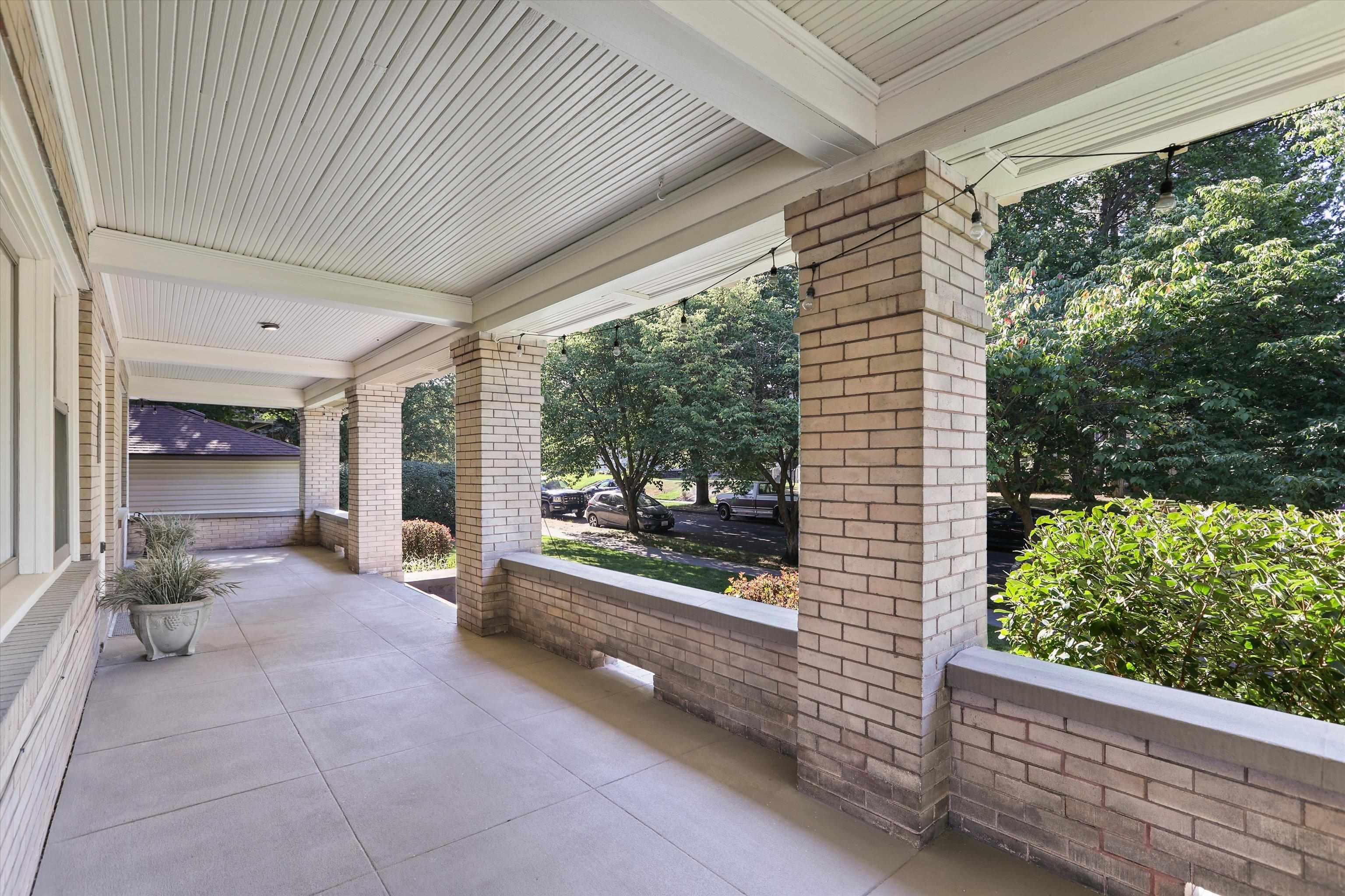 1722 W 11th Ave - Photo 9