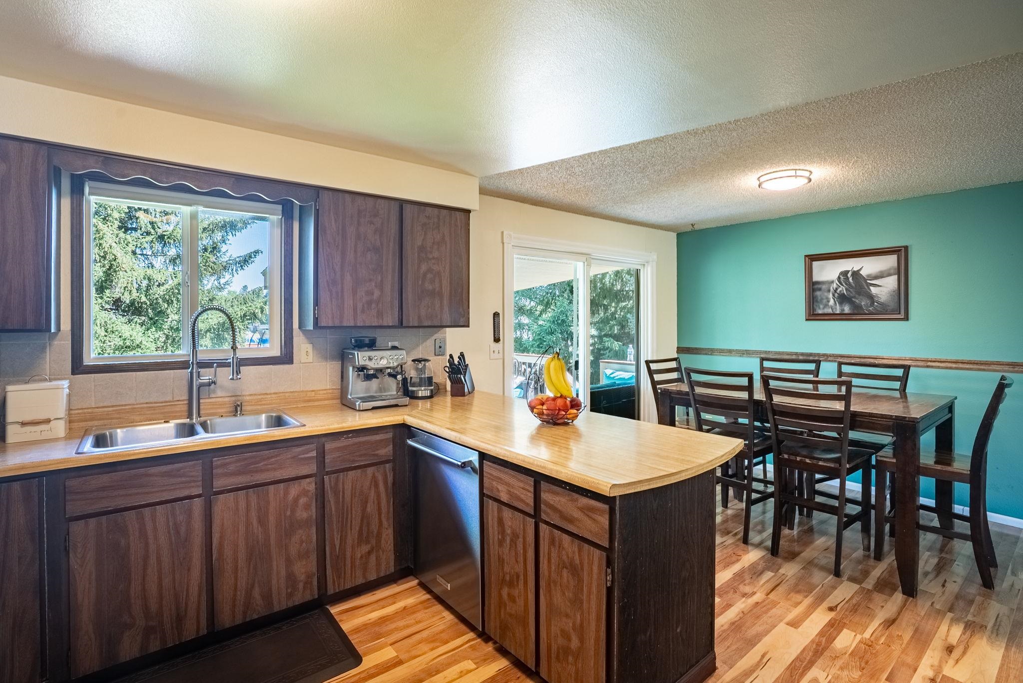 16317 E 16th Ave - Photo 7