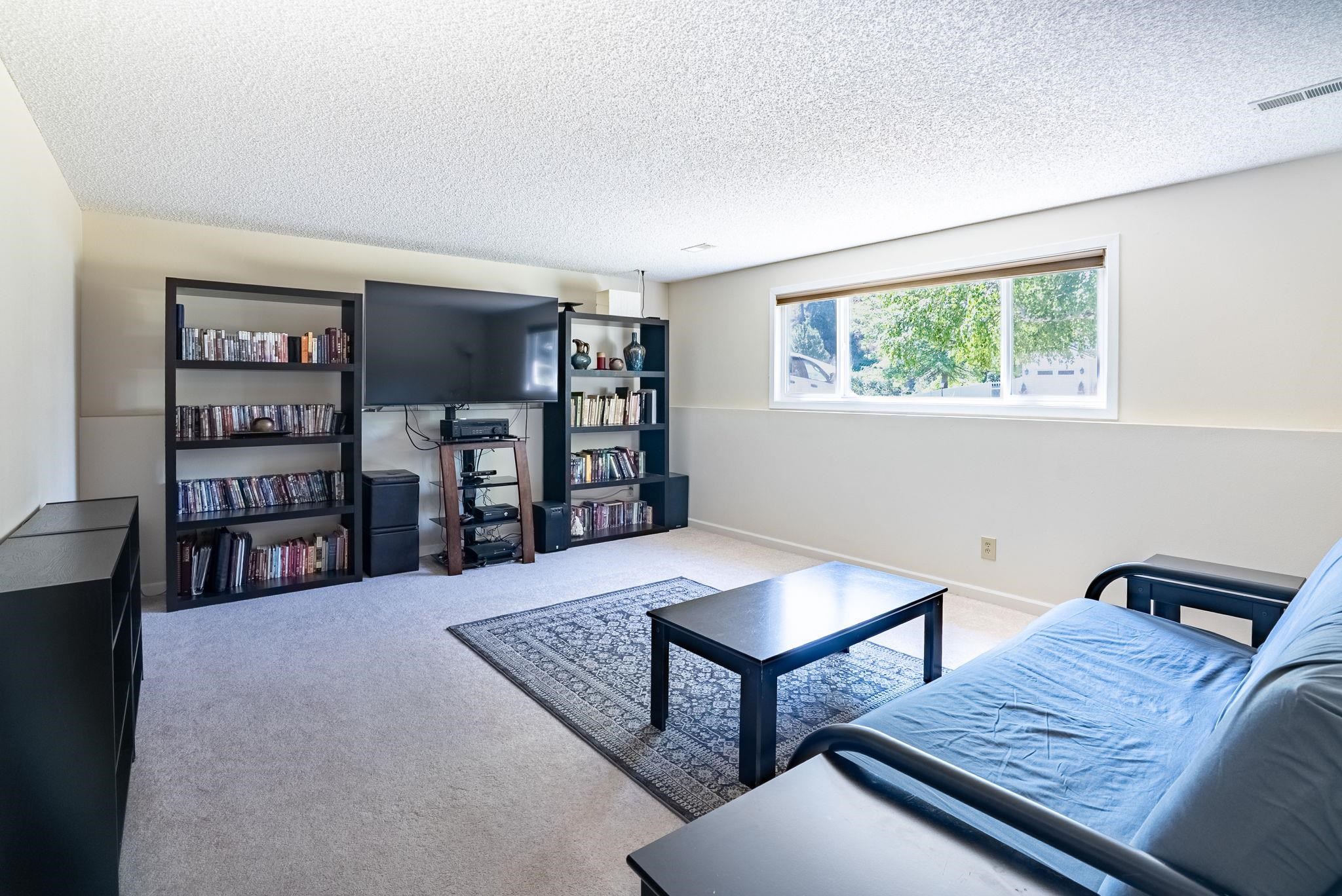 16317 E 16th Ave - Photo 15