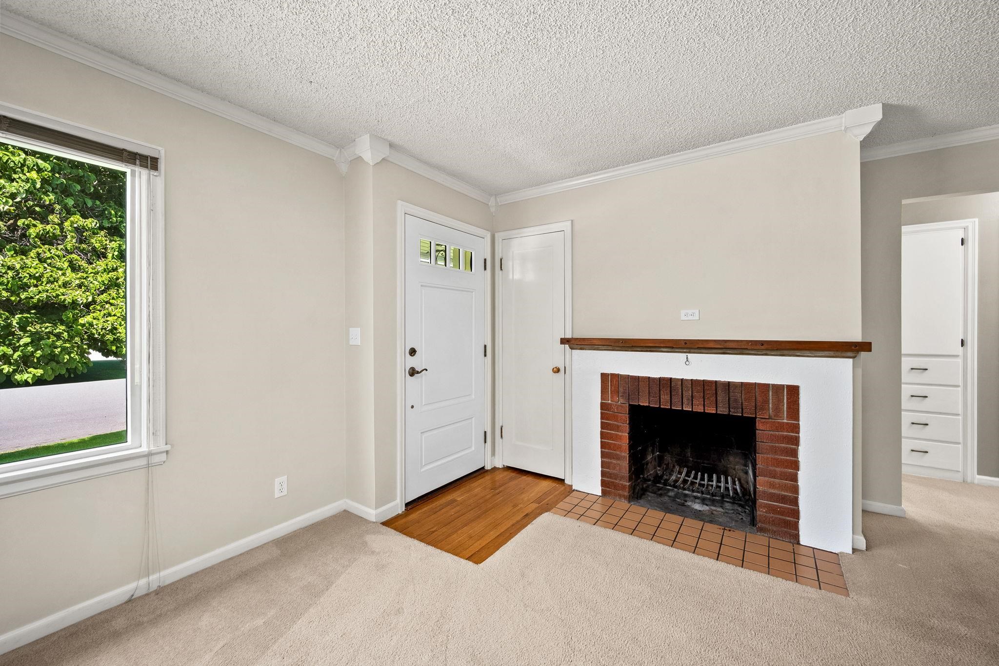 1304 E 39th Ave - Photo 12